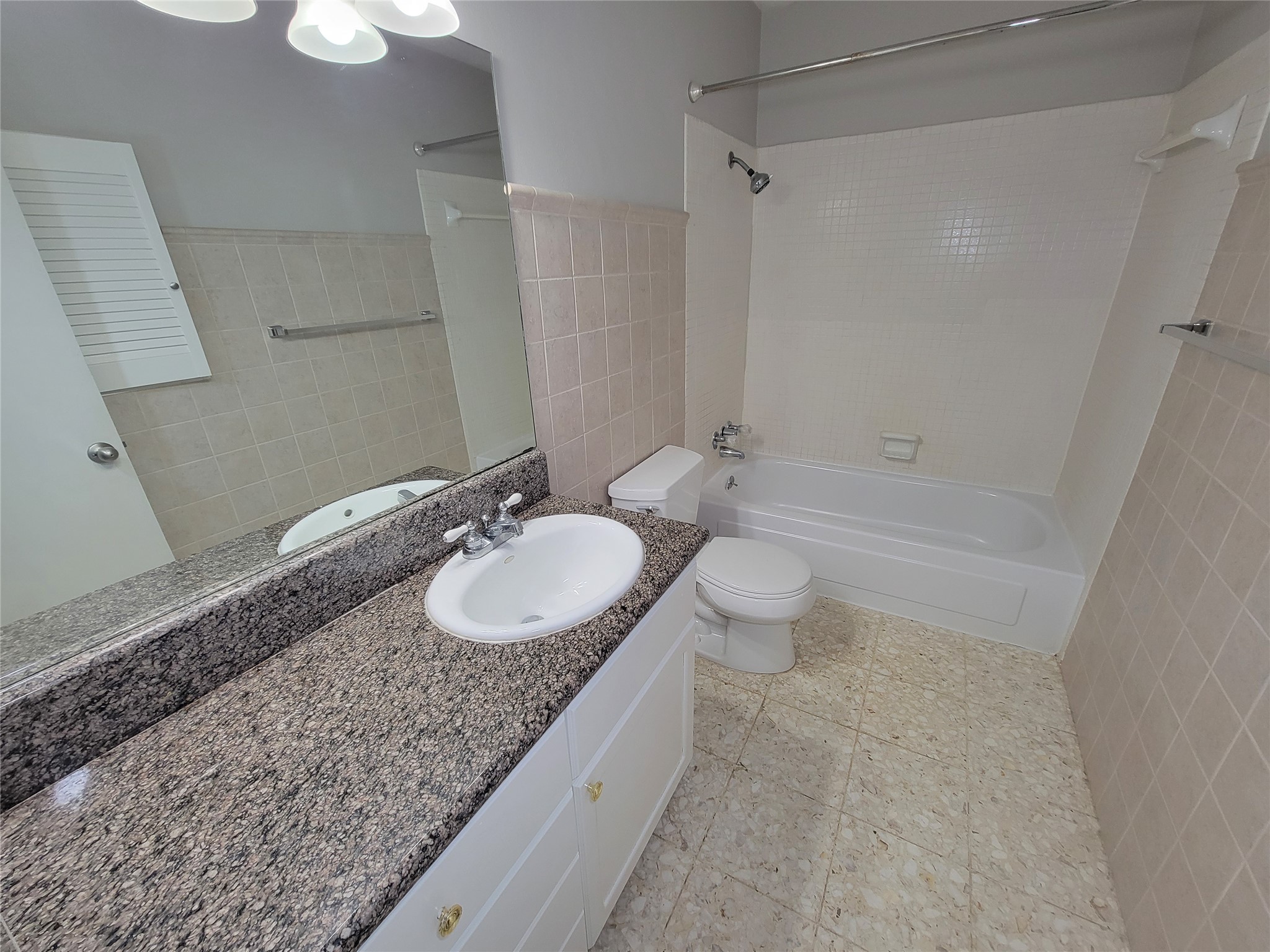 5239 Arboles Drive, #P, Houston, TX 77035