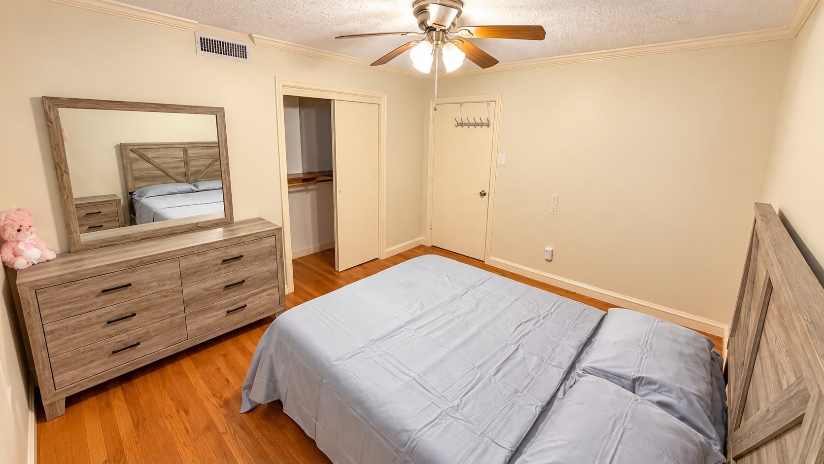 3102 Newcastle Drive, Houston, TX 77027
