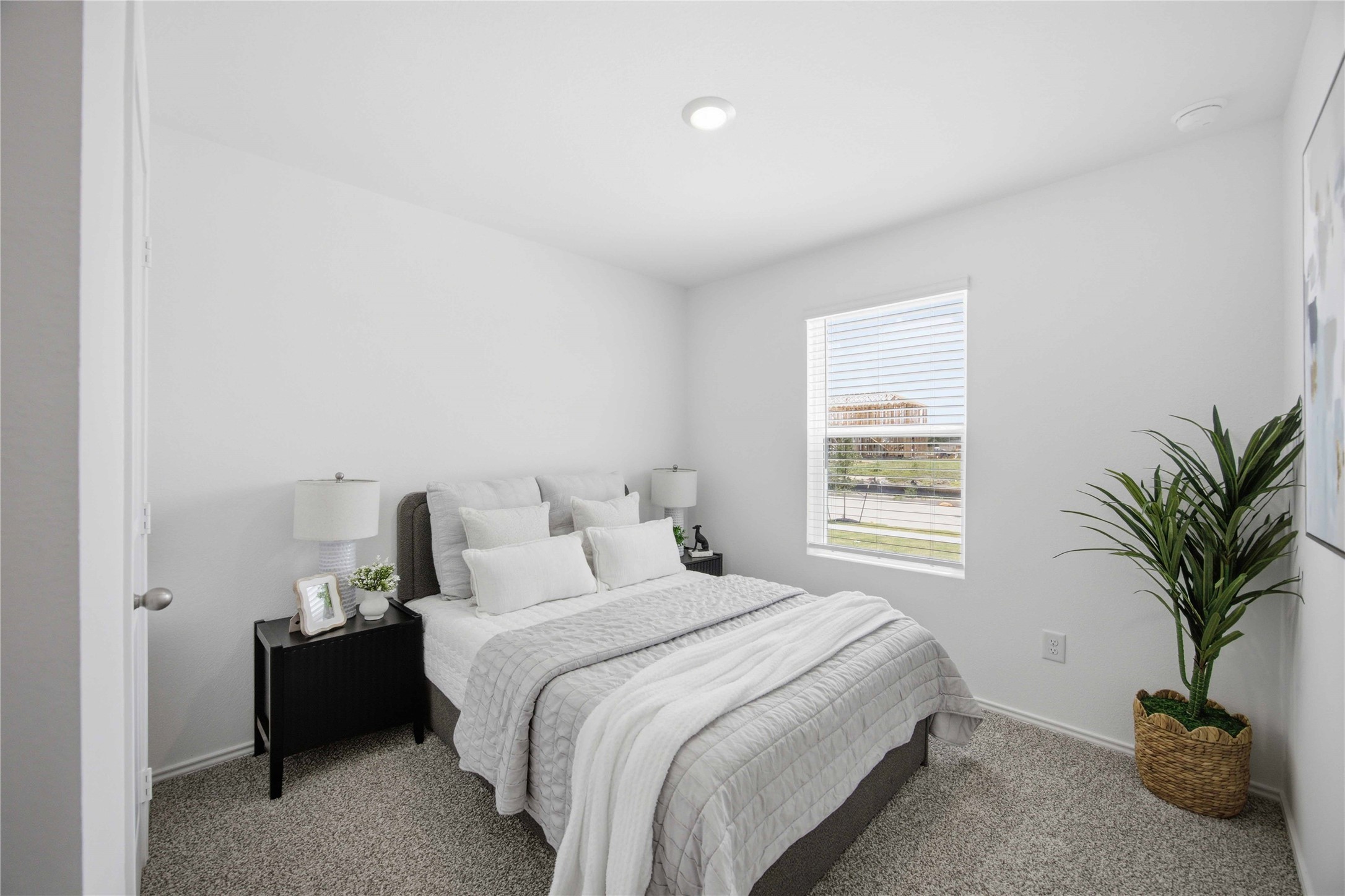 6015 Pineapple Street, Houston, TX 77048