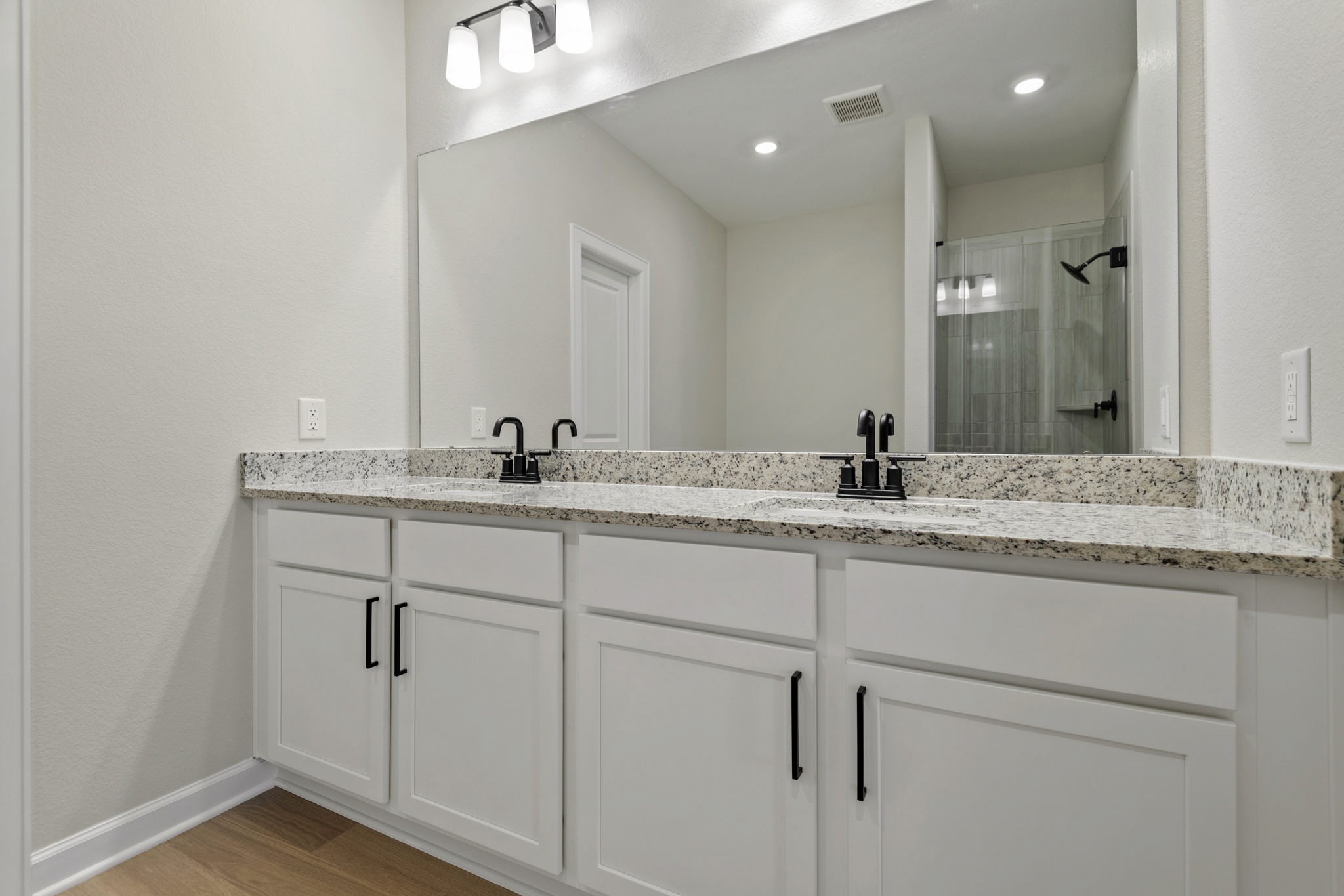 21551 Bluebonnet Bay Drive, Magnolia, TX 77354