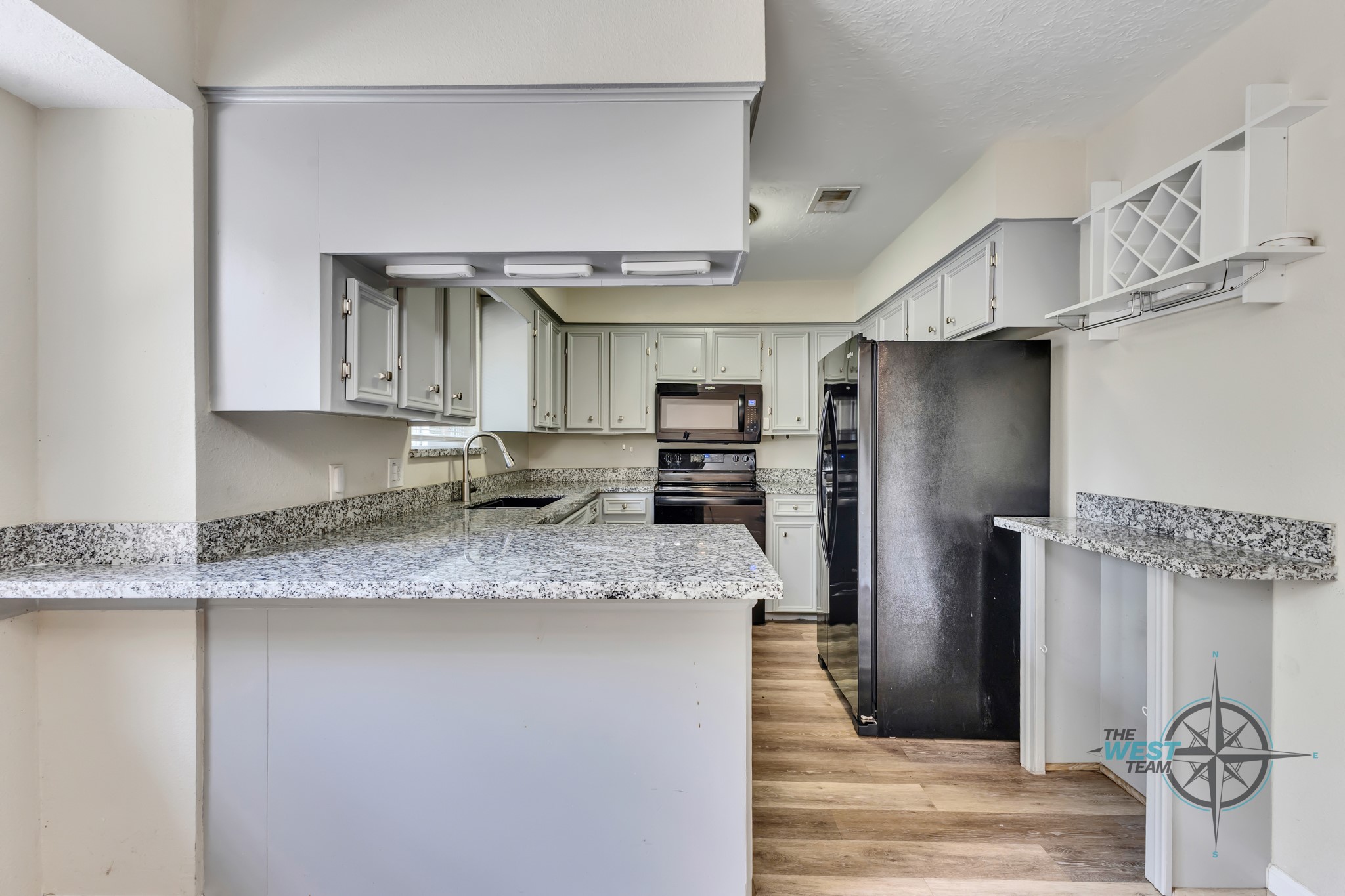 707 Hildred Avenue, Conroe, TX 77303