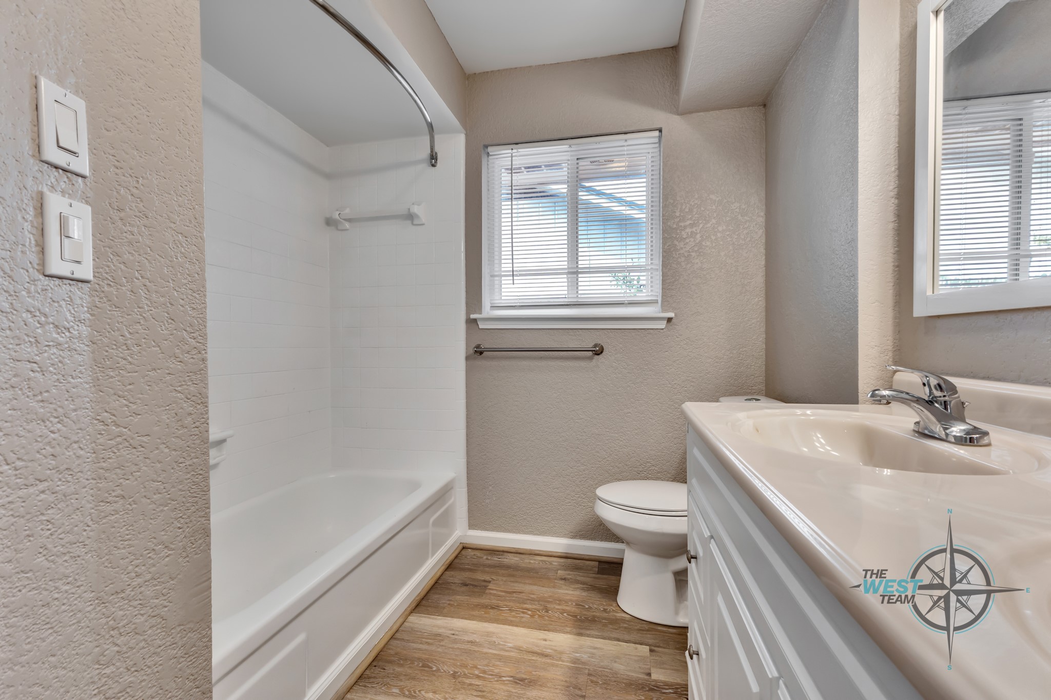 707 Hildred Avenue, Conroe, TX 77303