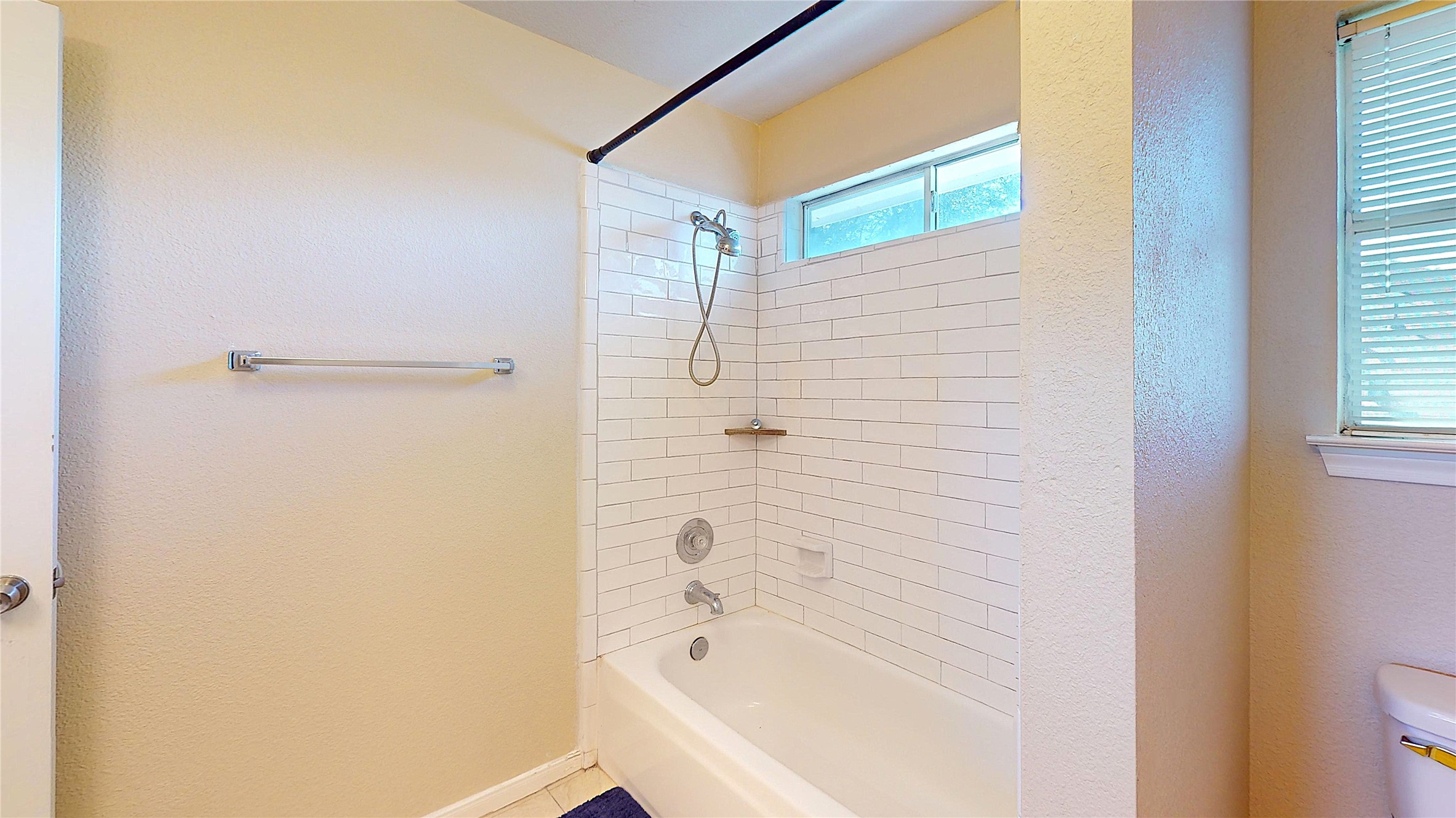 2810 White Oak Lane, Pearland, TX 77584