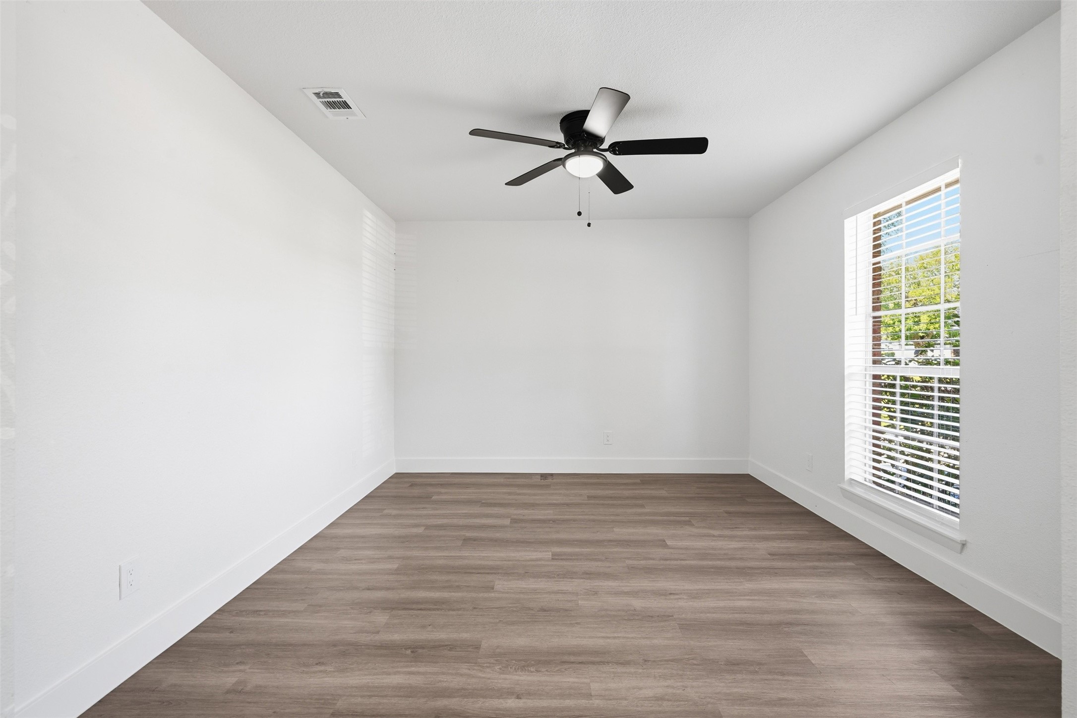 4510 Bungalow Lane, Houston, TX 77047