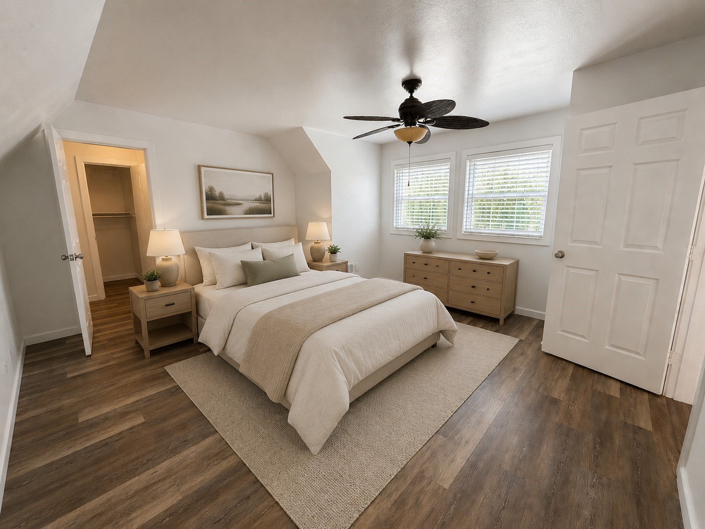 Staged 2nd bedroom