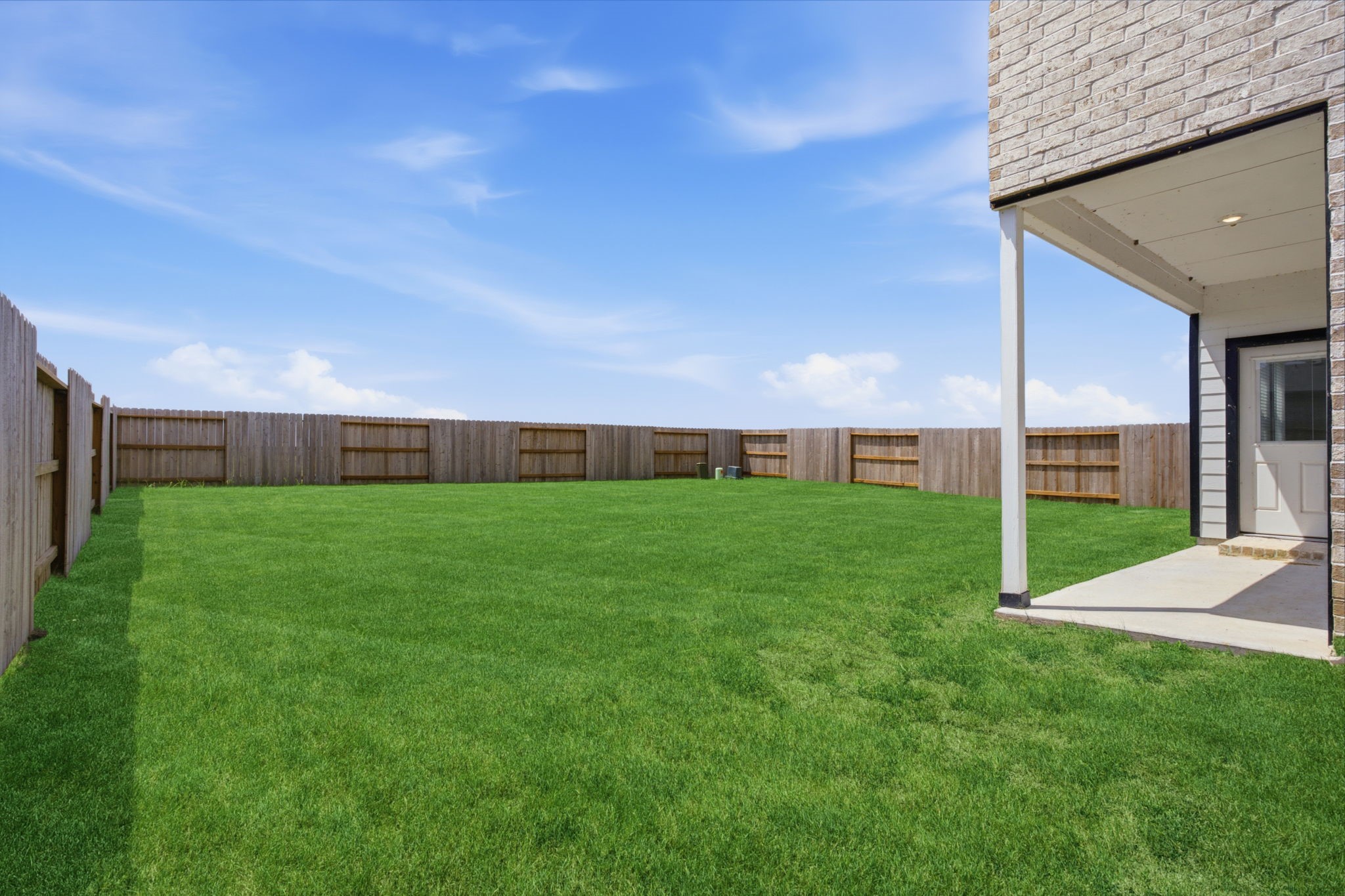 Disclaimer: Image is for illustrative purposes only and may not represent the actual property, features, finishes, or amenities. Actual property details may vary.