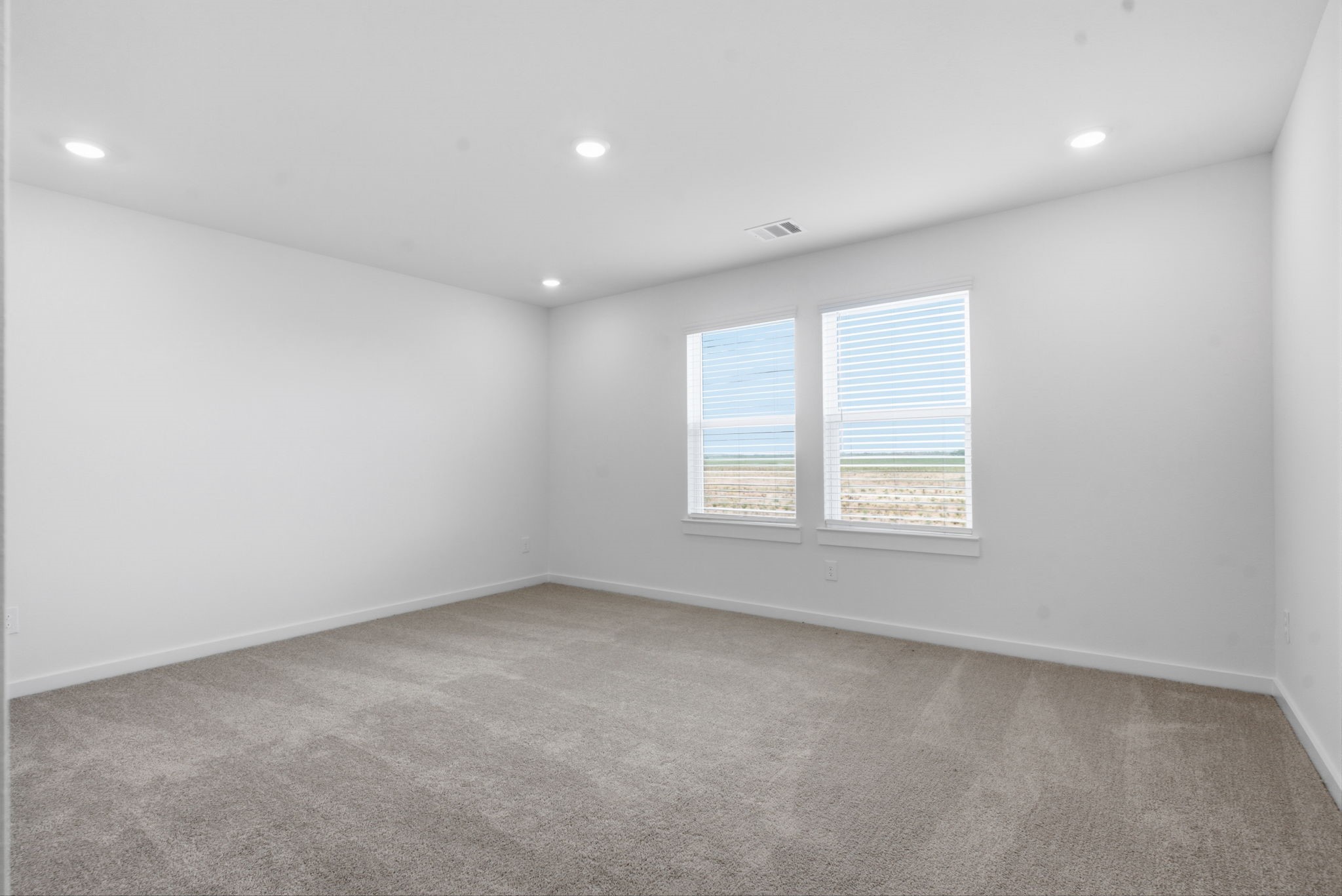 Disclaimer: Image is for illustrative purposes only and may not represent the actual property, features, finishes, or amenities. Actual property details may vary.