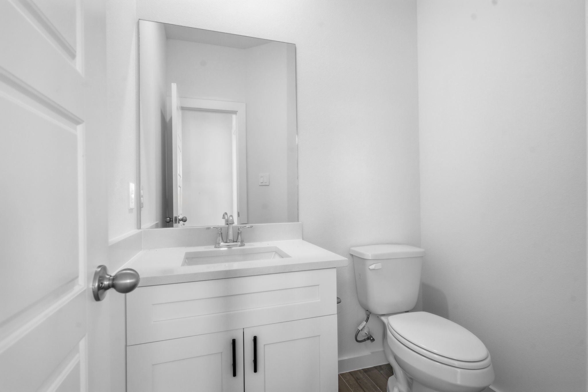 Disclaimer: Image is for illustrative purposes only and may not represent the actual property, features, finishes, or amenities. Actual property details may vary.