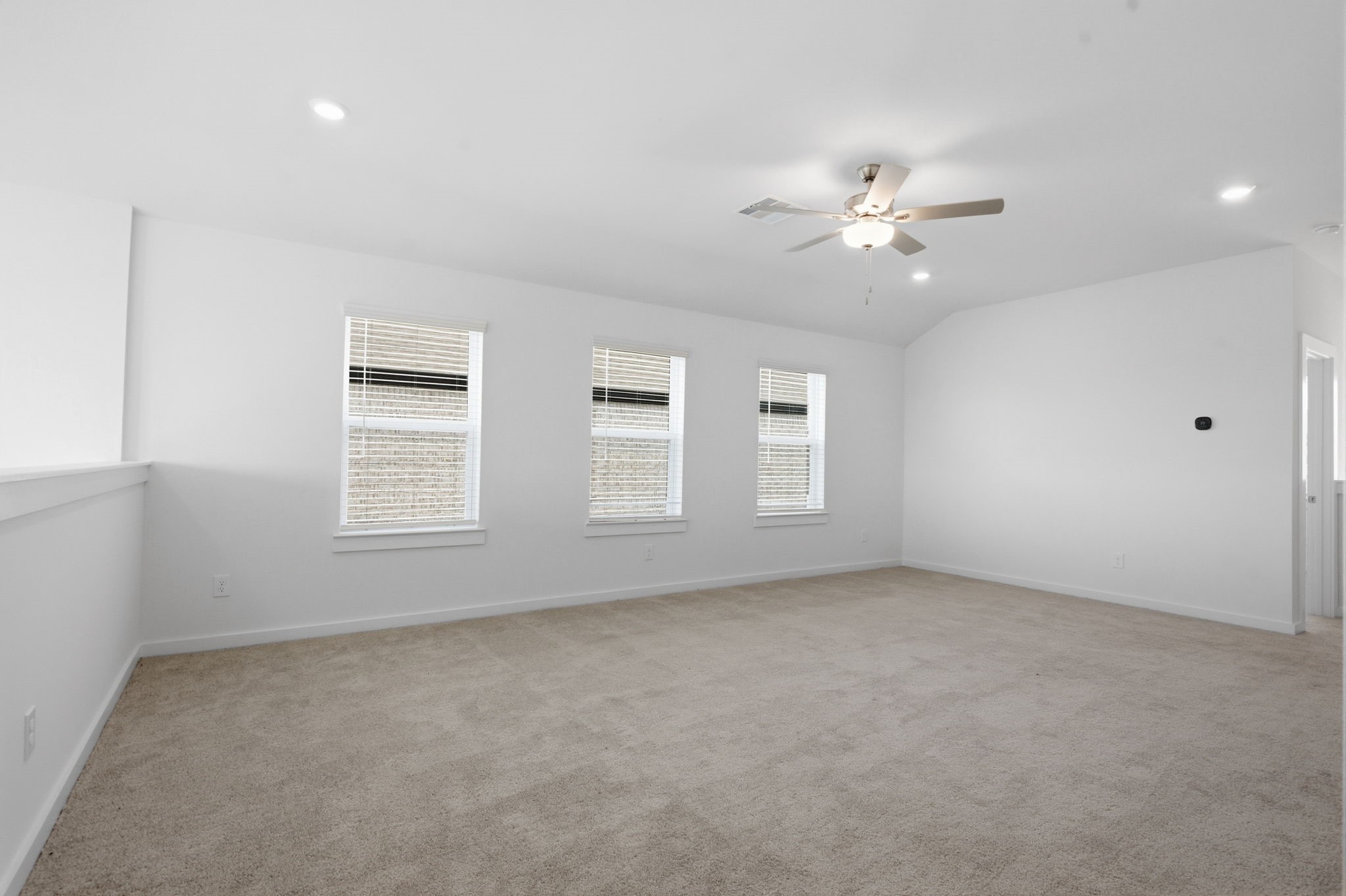 Disclaimer: Image is for illustrative purposes only and may not represent the actual property, features, finishes, or amenities. Actual property details may vary.