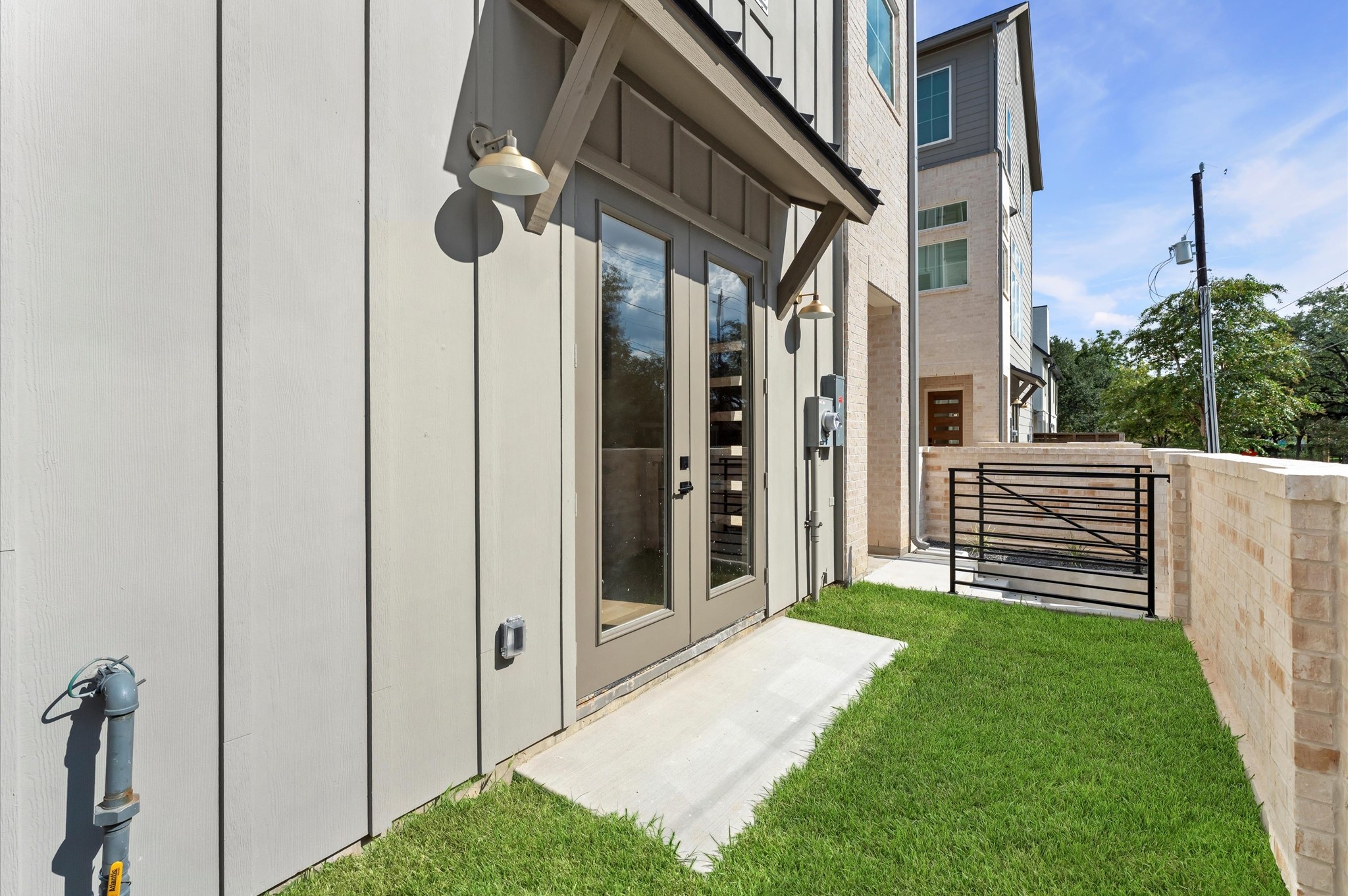 LAST HOME LEFT WITH A SIDE YARD!