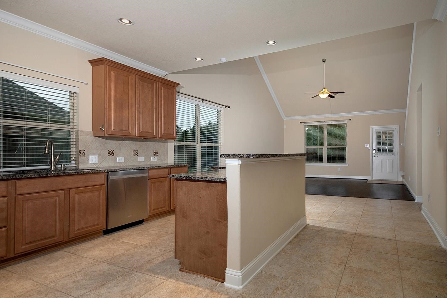 43 Butternut Grove Place, Tomball, TX 77375