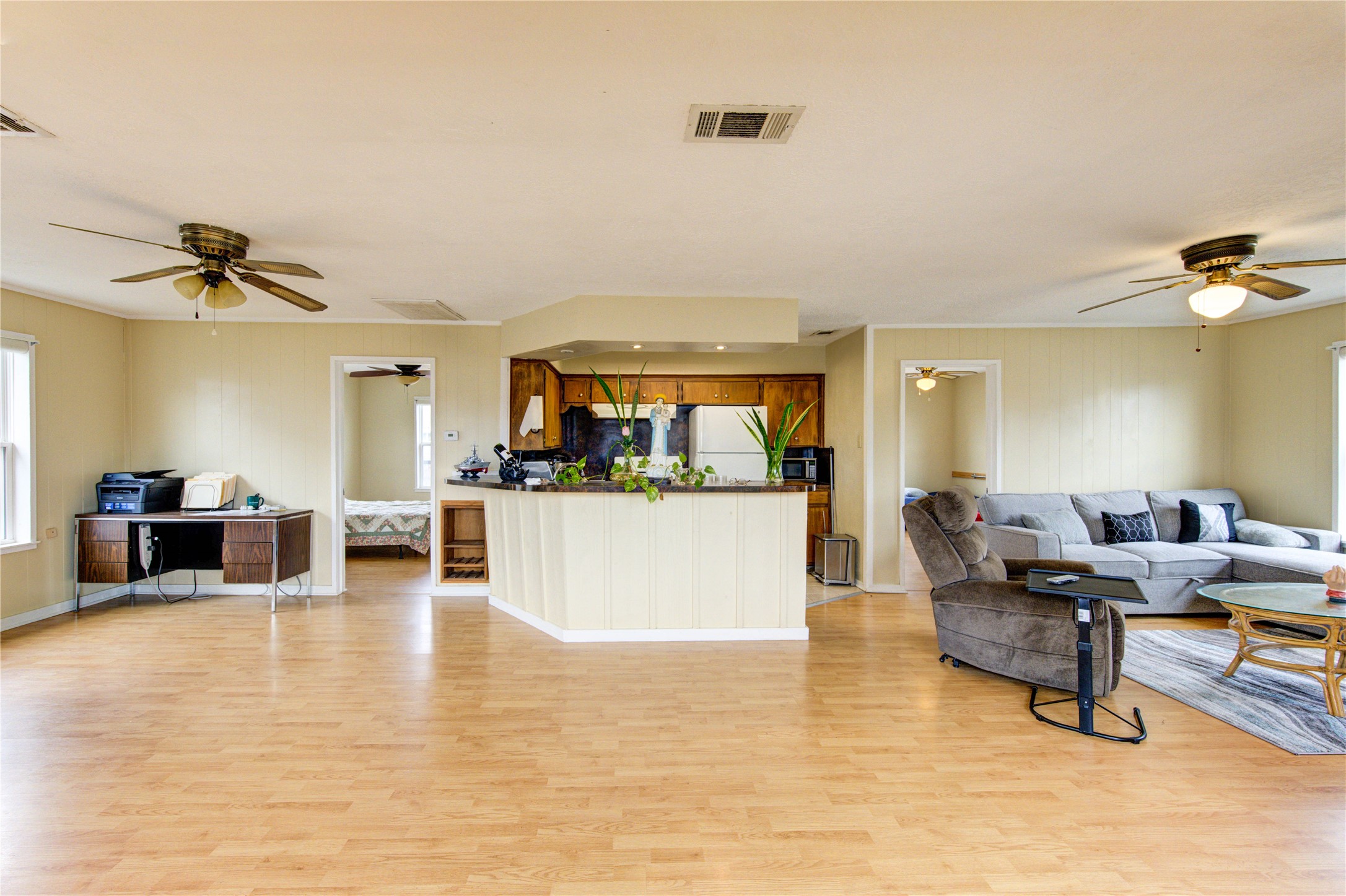 138 Tarpon Street, Bayou Vista, TX 77563