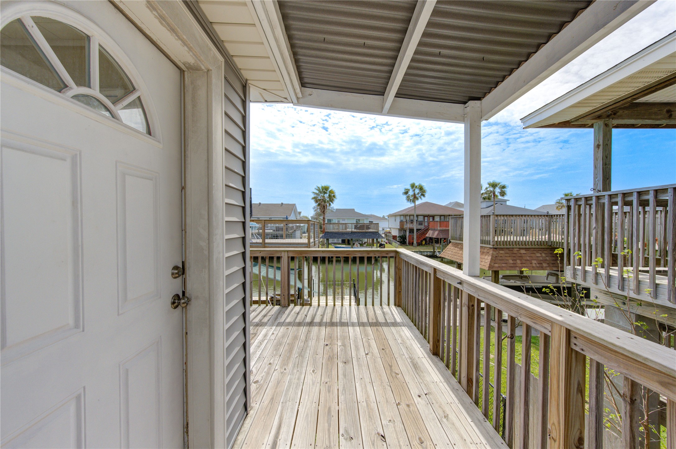 138 Tarpon Street, Bayou Vista, TX 77563
