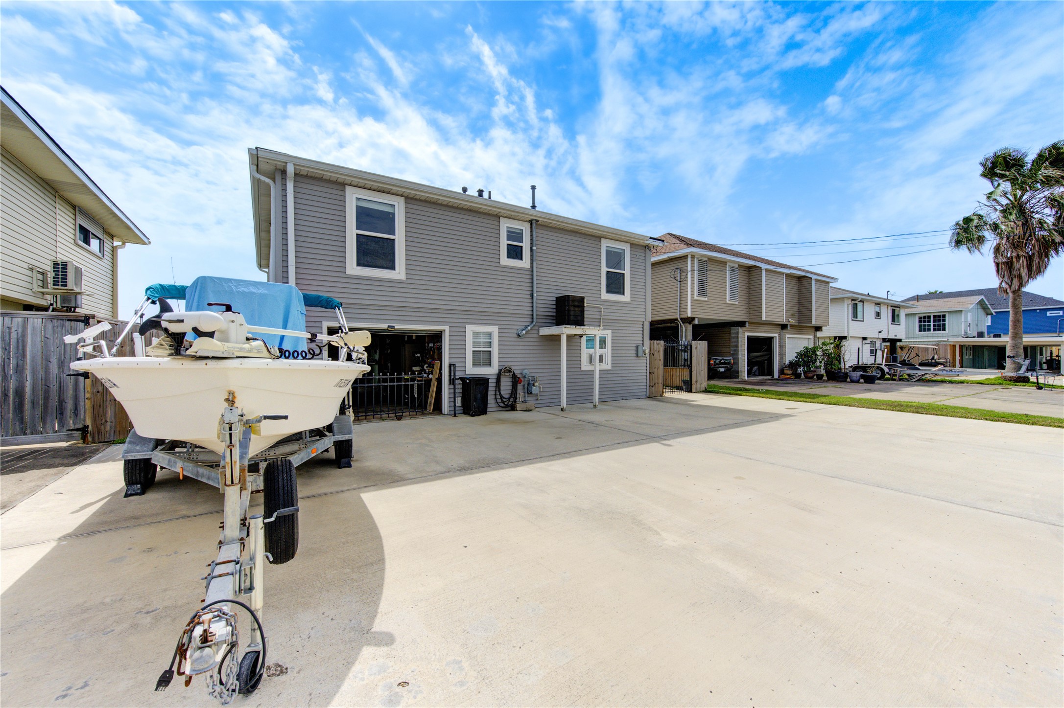 138 Tarpon Street, Bayou Vista, TX 77563
