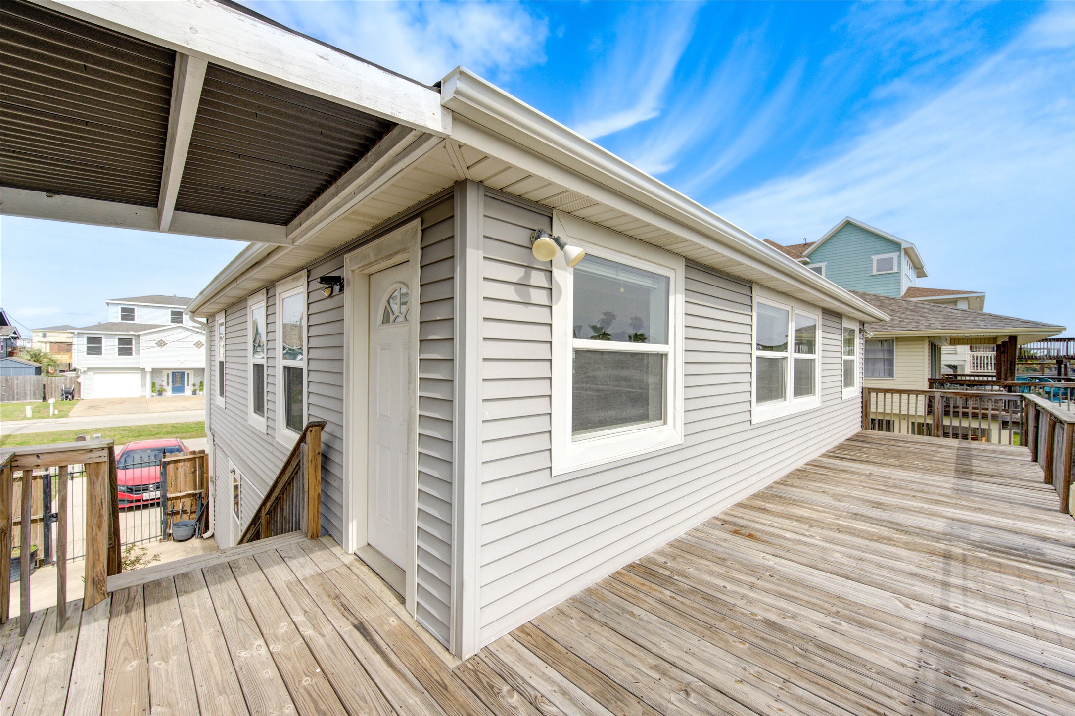 138 Tarpon Street, Bayou Vista, TX 77563