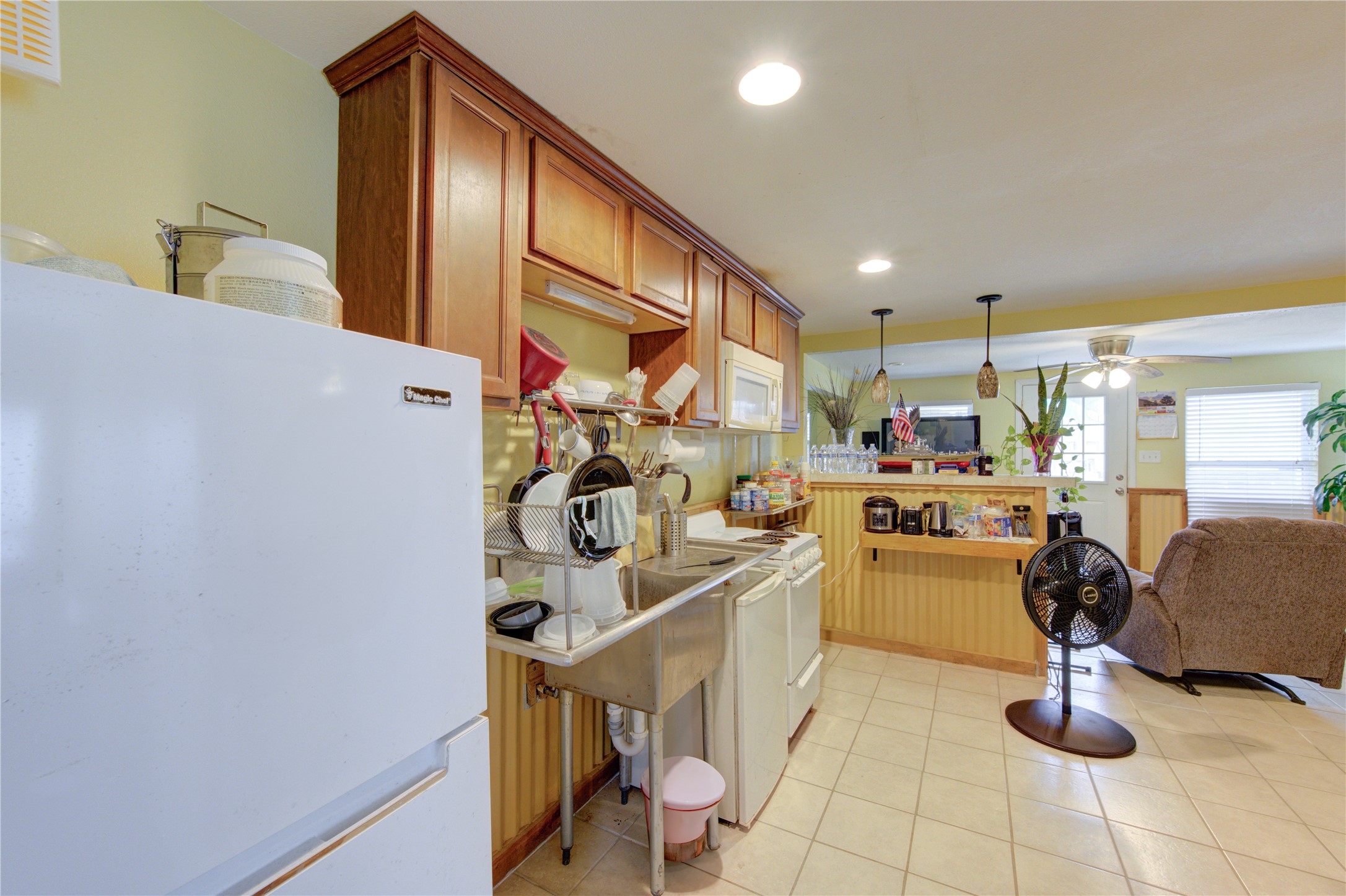 138 Tarpon Street, Bayou Vista, TX 77563