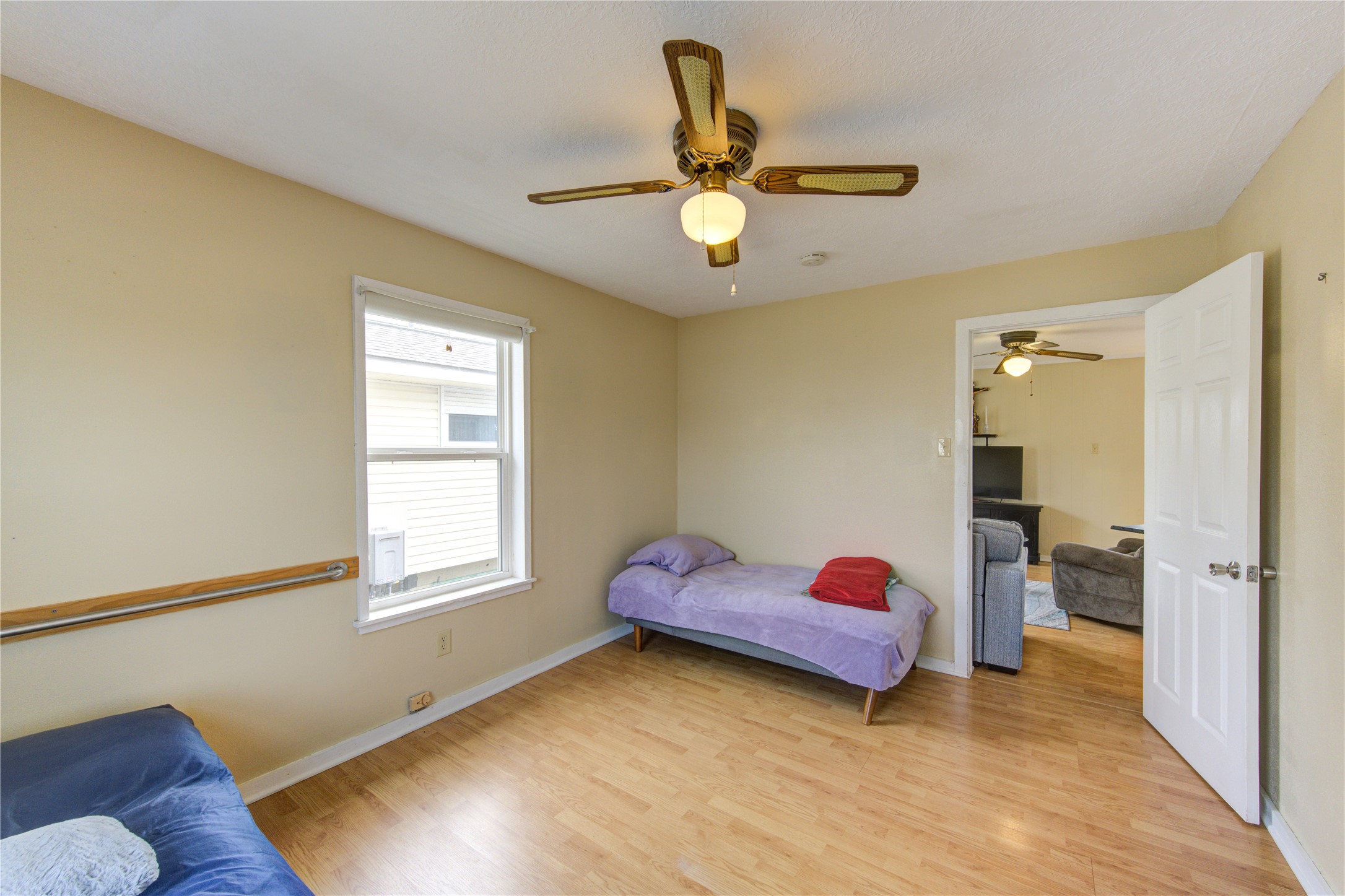 138 Tarpon Street, Bayou Vista, TX 77563