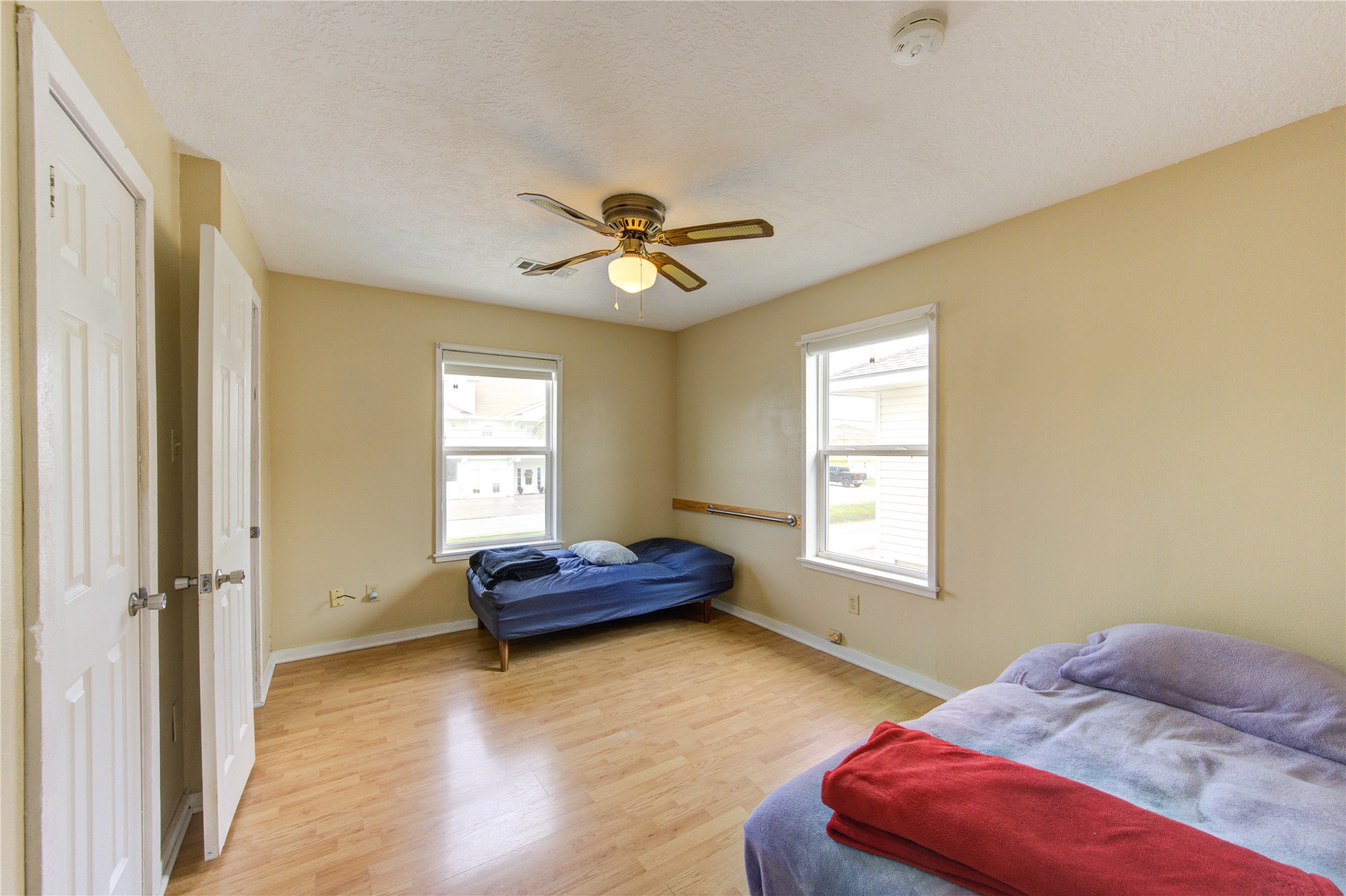 138 Tarpon Street, Bayou Vista, TX 77563