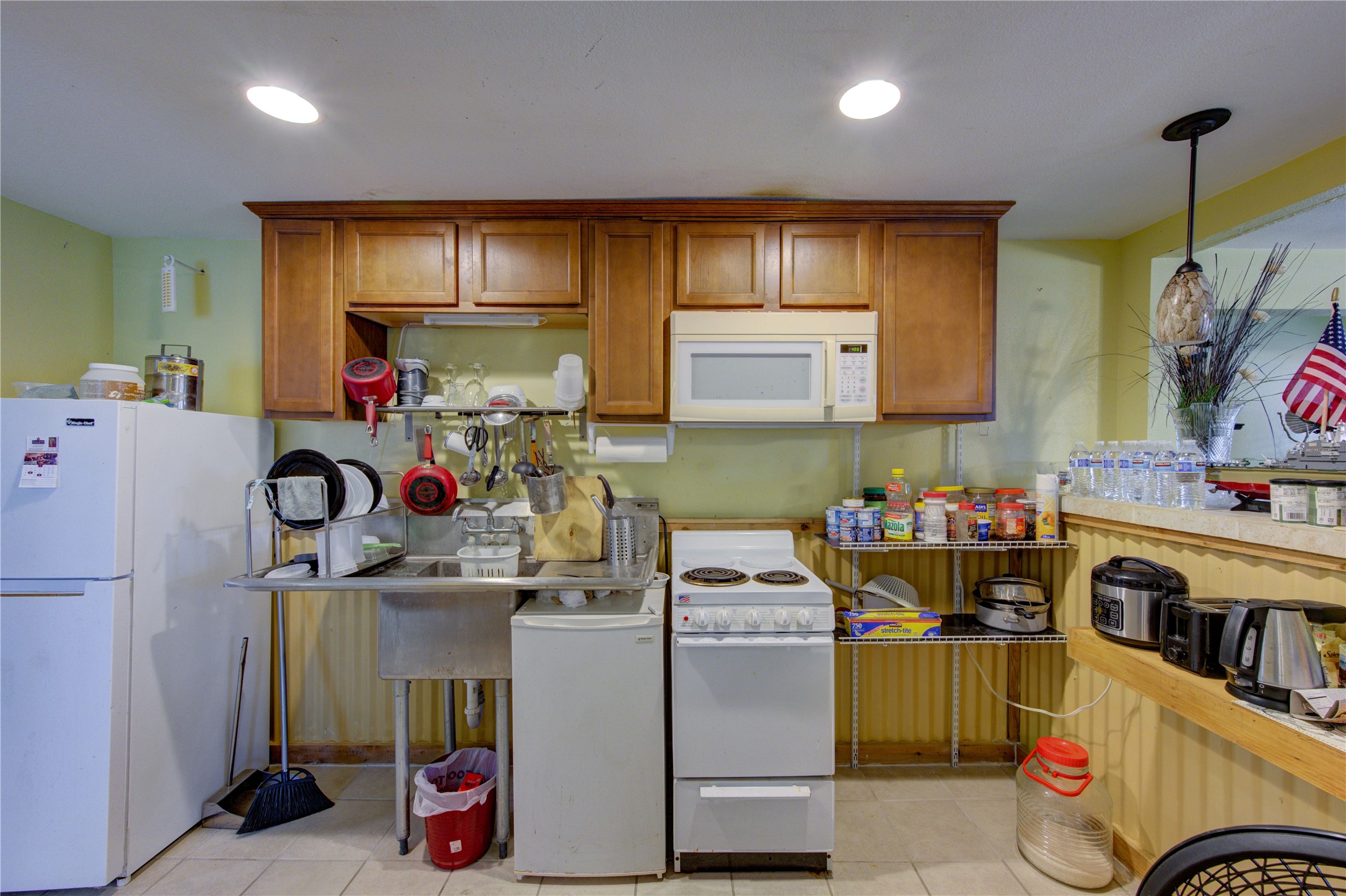 138 Tarpon Street, Bayou Vista, TX 77563