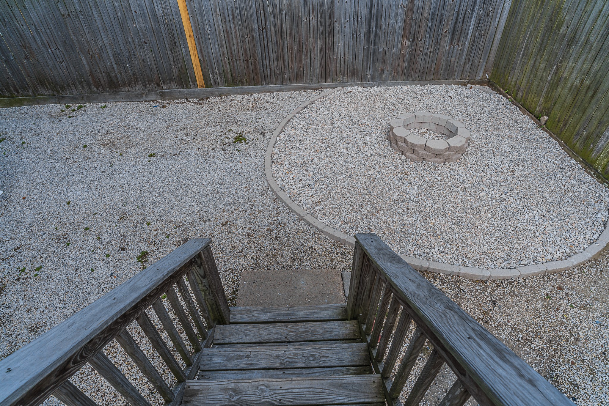 Backyard fire pit