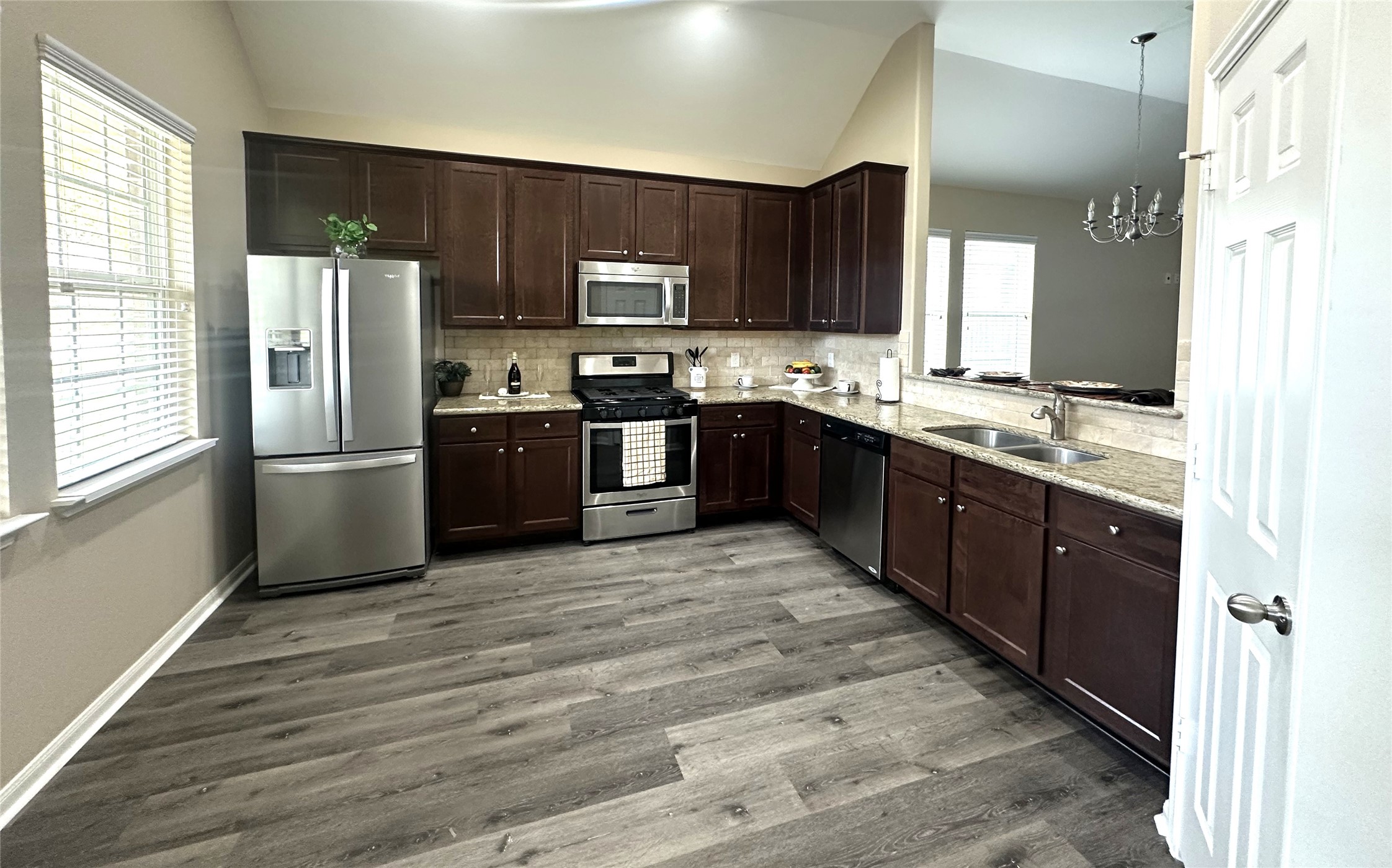 984 Arbor Glen, Conroe, TX 77303