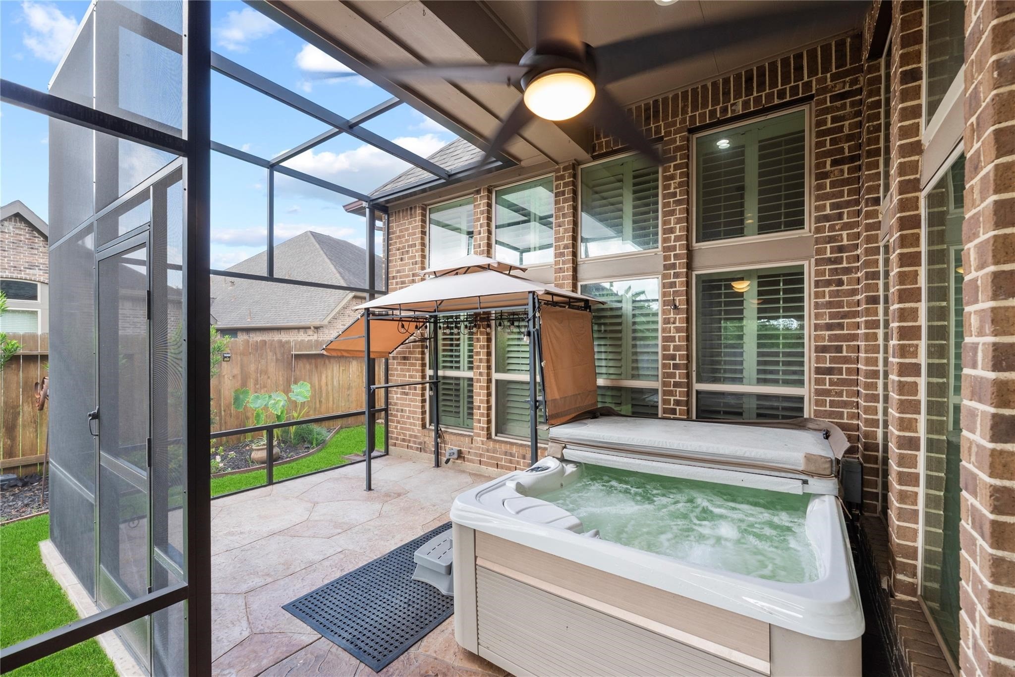 Screened covered Patio