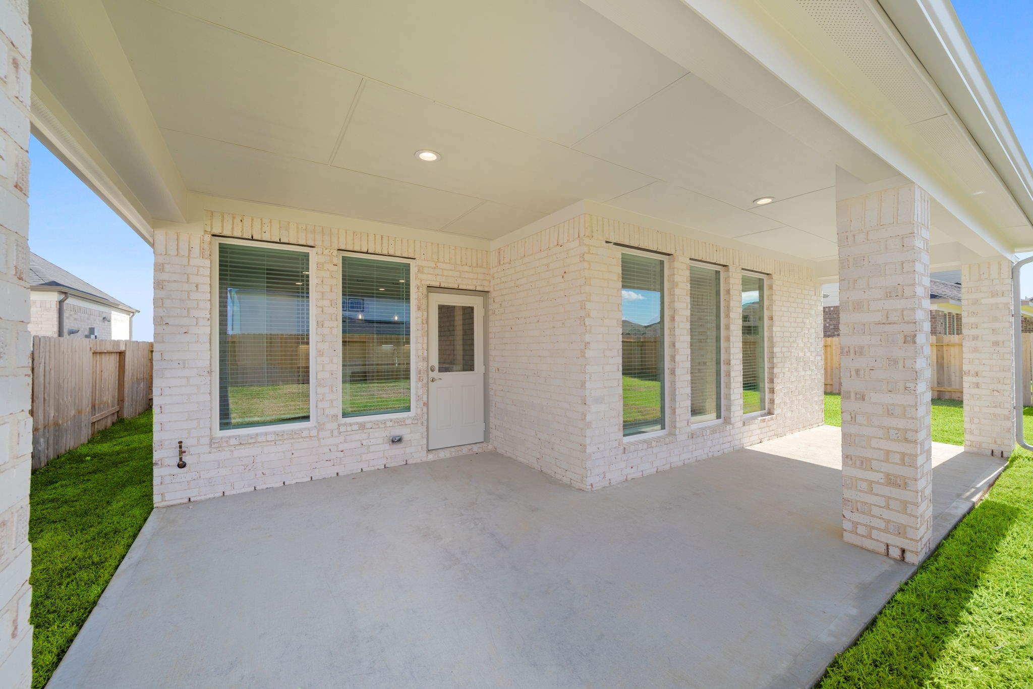 416 Hearthstone Lane, Waller, TX 77484