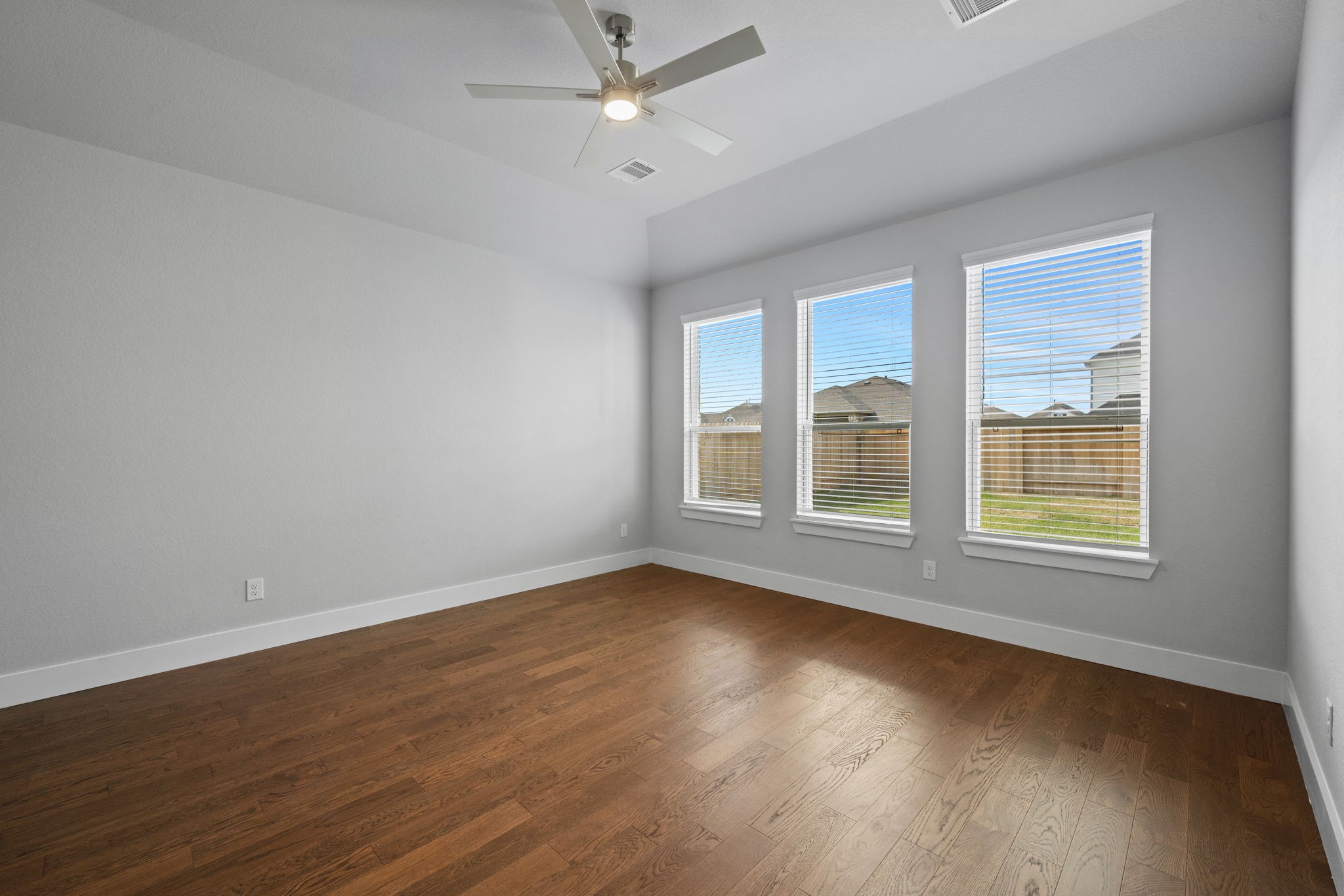 416 Hearthstone Lane, Waller, TX 77484