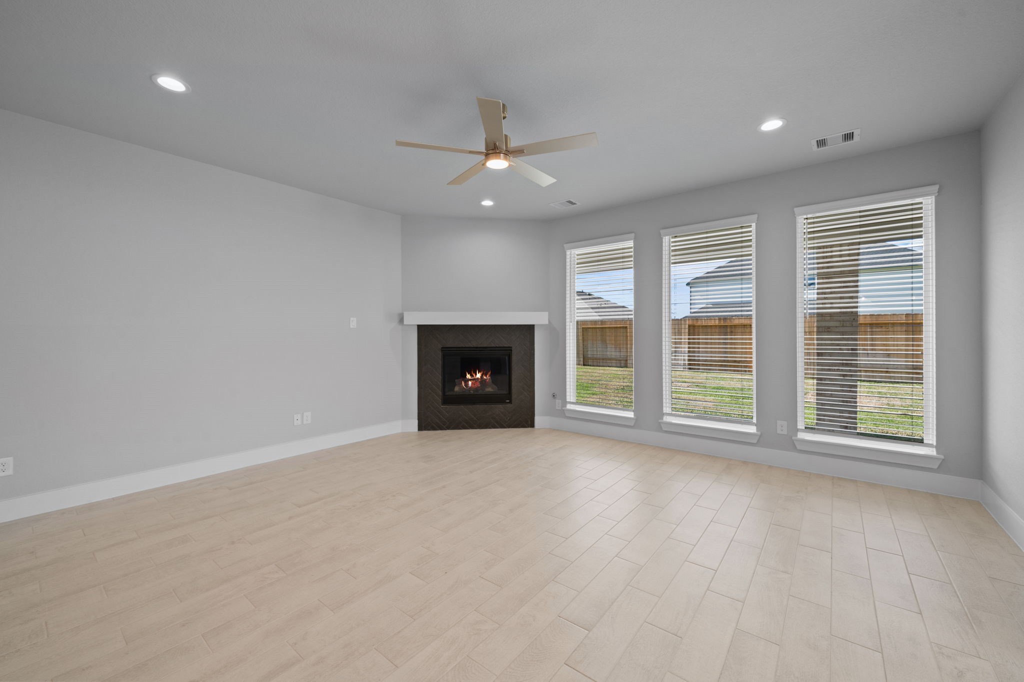 416 Hearthstone Lane, Waller, TX 77484