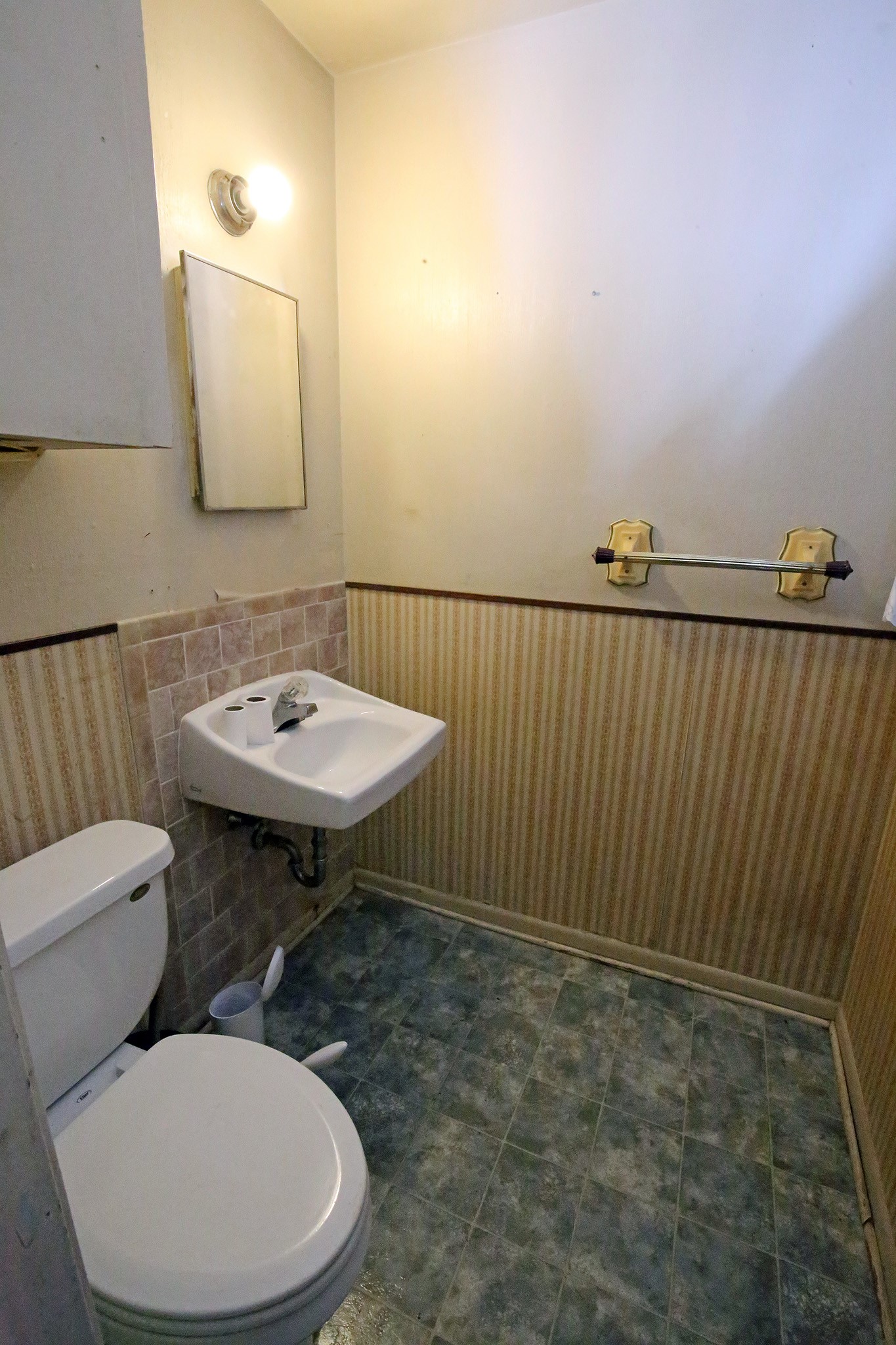 Primary half bath