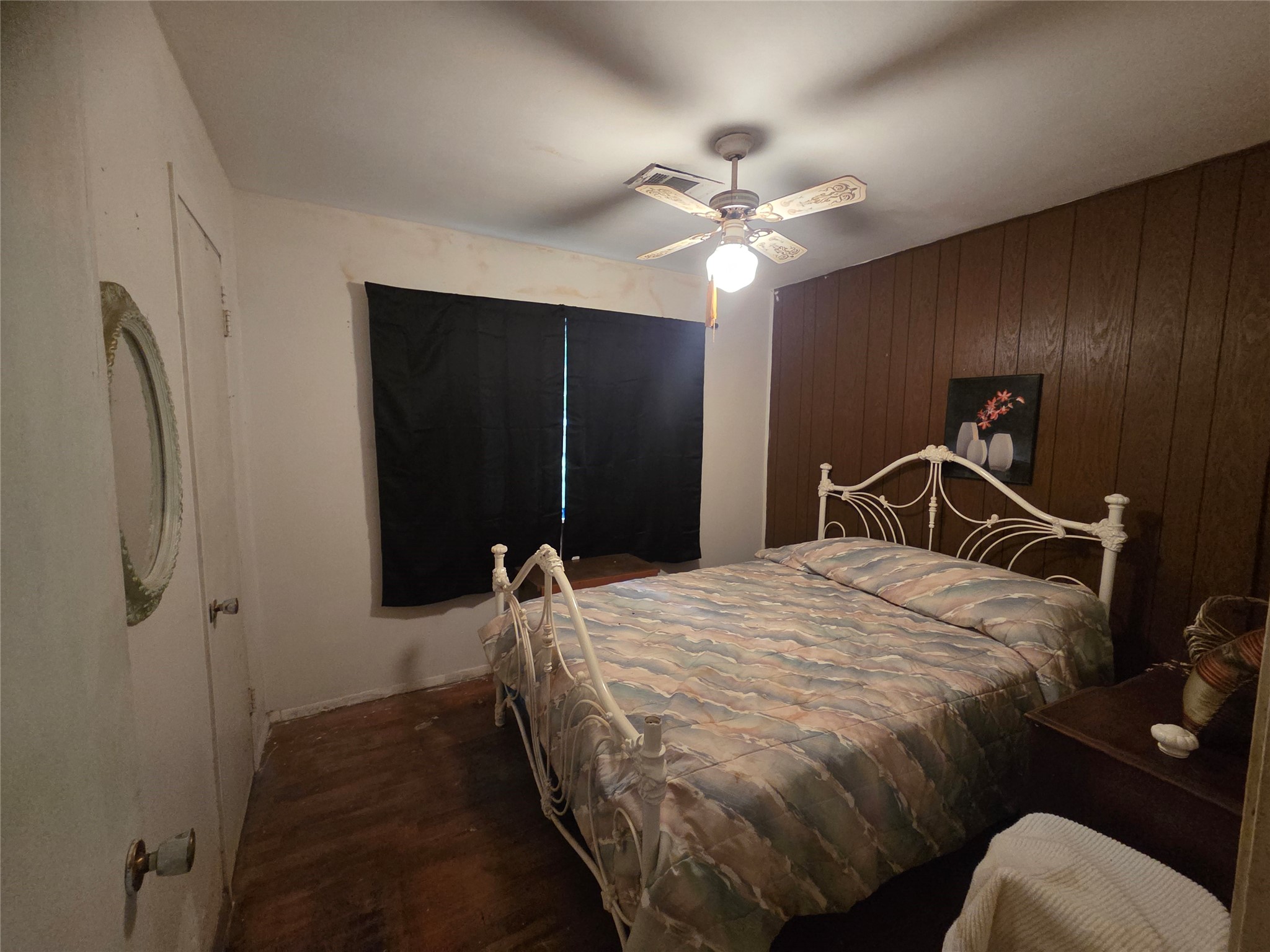 Bedroom #1