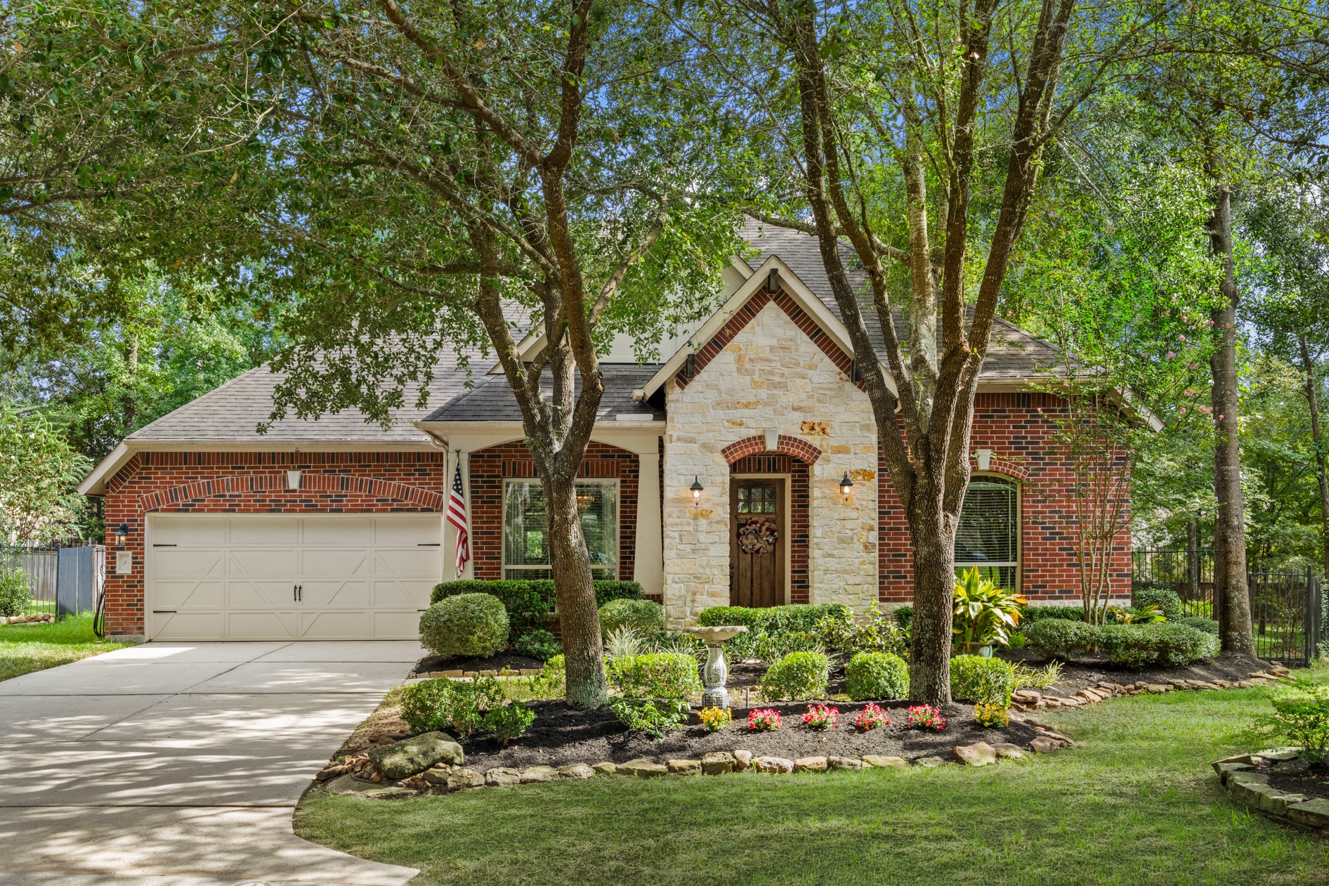 Welcome to 3 Blue Wildflower Pl in desirable Sterling Ridge! This beautiful home is ideally situated at the end of a cul-de-sac on a 13,000+ SF lot.  The 3-CAR GARAGE is a bonus!