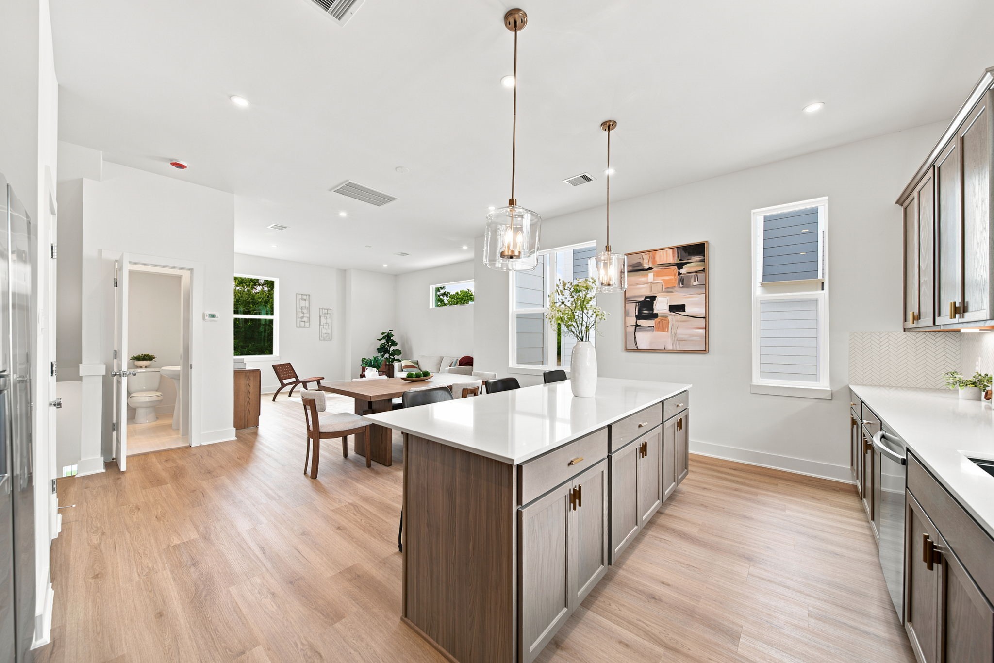 1650 W Tidwell Road, Houston, TX 77091