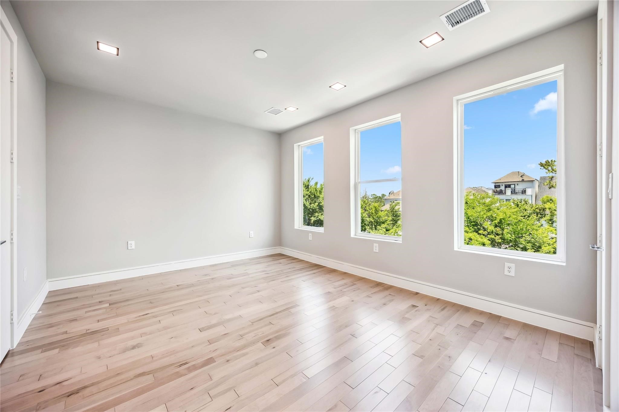 1115 W 21st Street, Houston, TX 77008