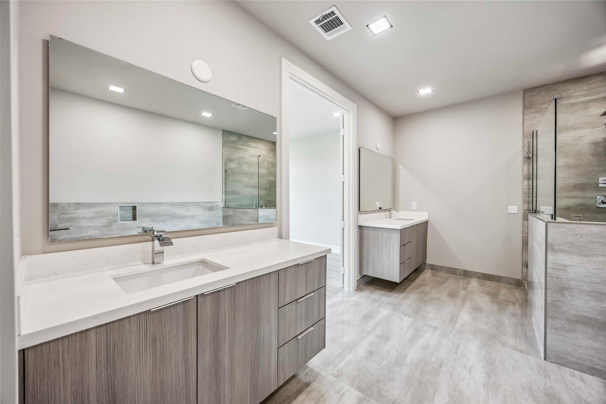 1115 W 21st Street, Houston, TX 77008