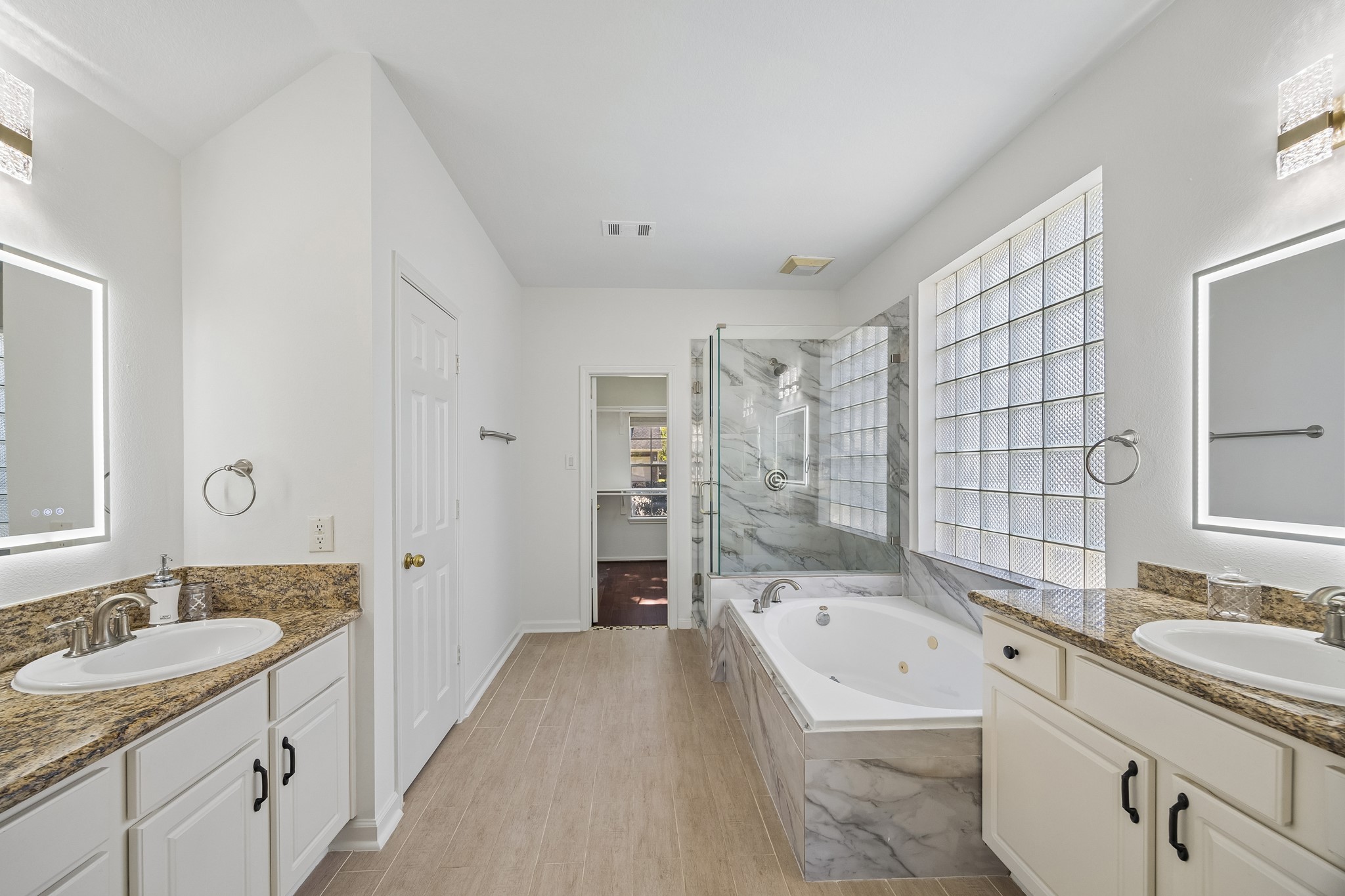 3906 Breaux Bridge Lane, Sugar Land, TX 77479