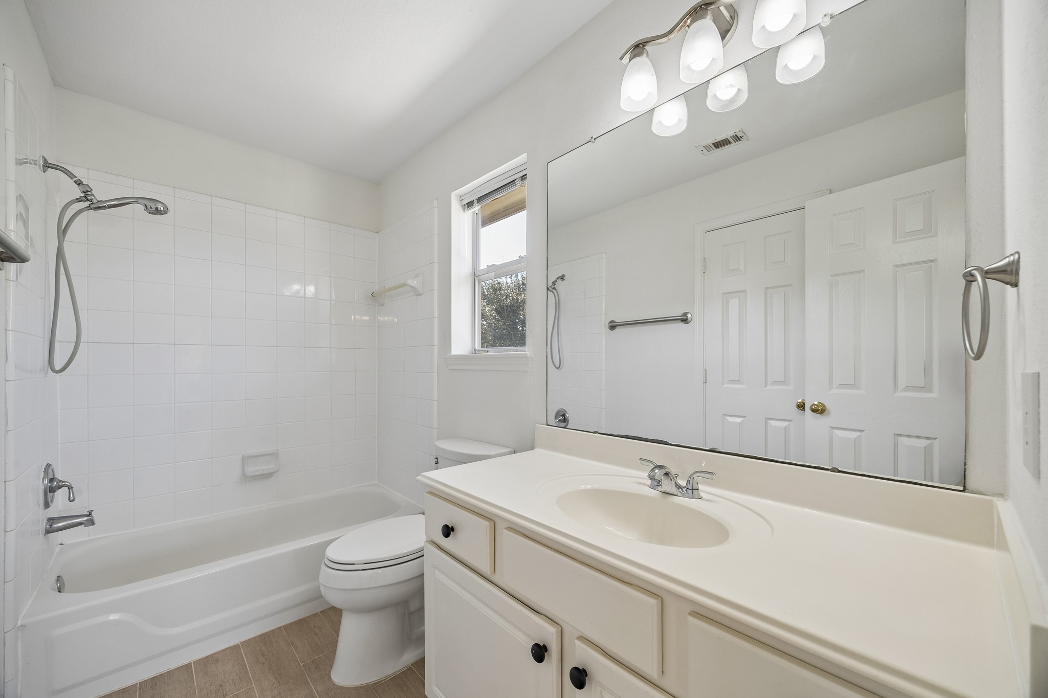 3906 Breaux Bridge Lane, Sugar Land, TX 77479