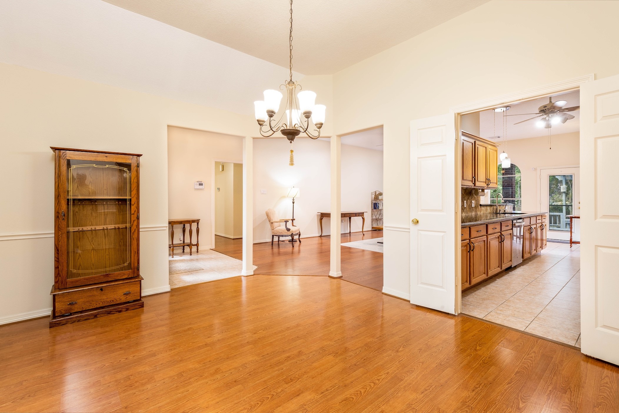 2103 Carriage Run W, Conroe, TX 77384 2103 Carriage Run W, Conroe, TX 77384