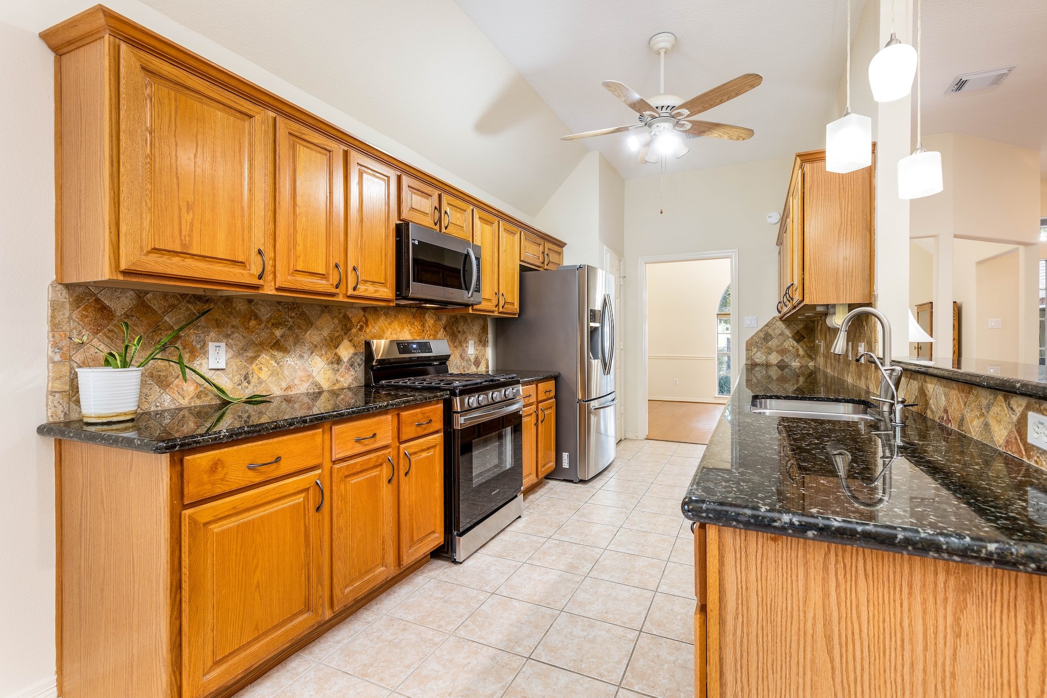 2103 Carriage Run W, Conroe, TX 77384 2103 Carriage Run W, Conroe, TX 77384