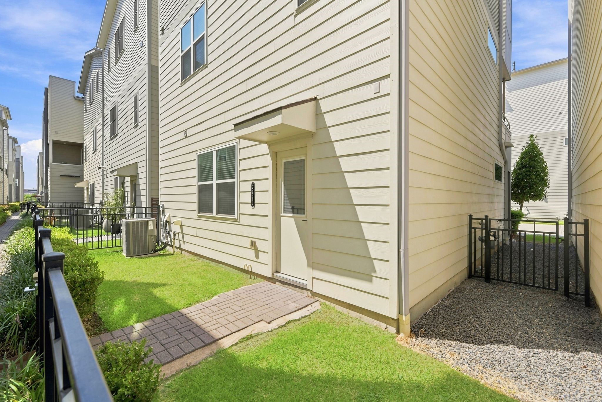 2730 Eado Edge Court, Houston, TX 77020