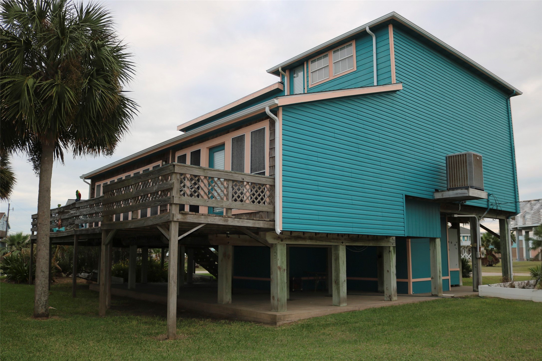 13002 Buccaneer Parkway, Freeport, TX 77541