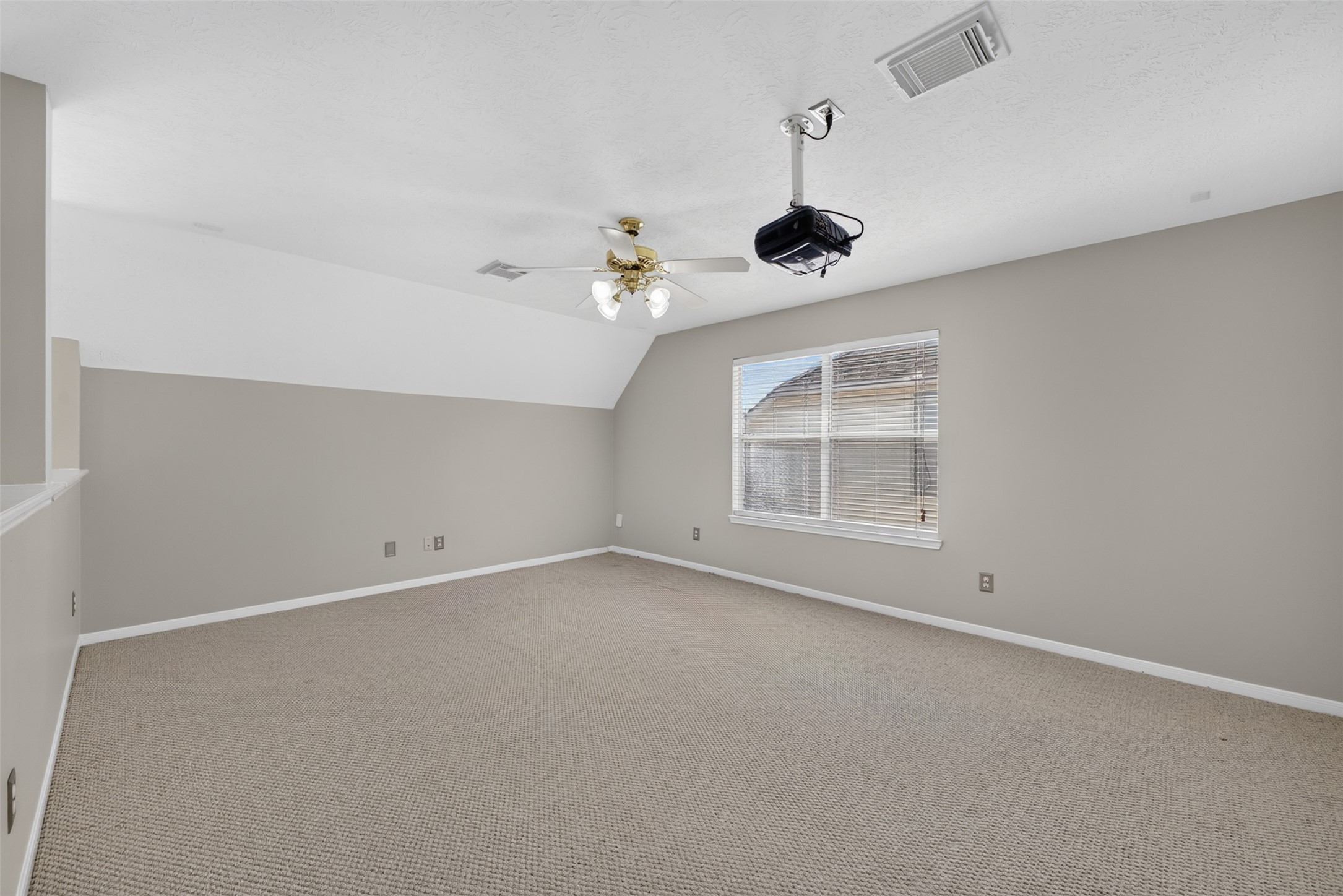 Spacious Gameroom