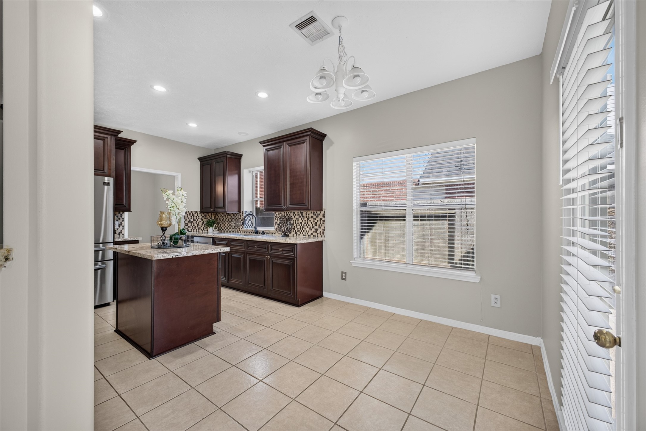 1011 Jasons Bend Drive, Sugar Land, TX 77479