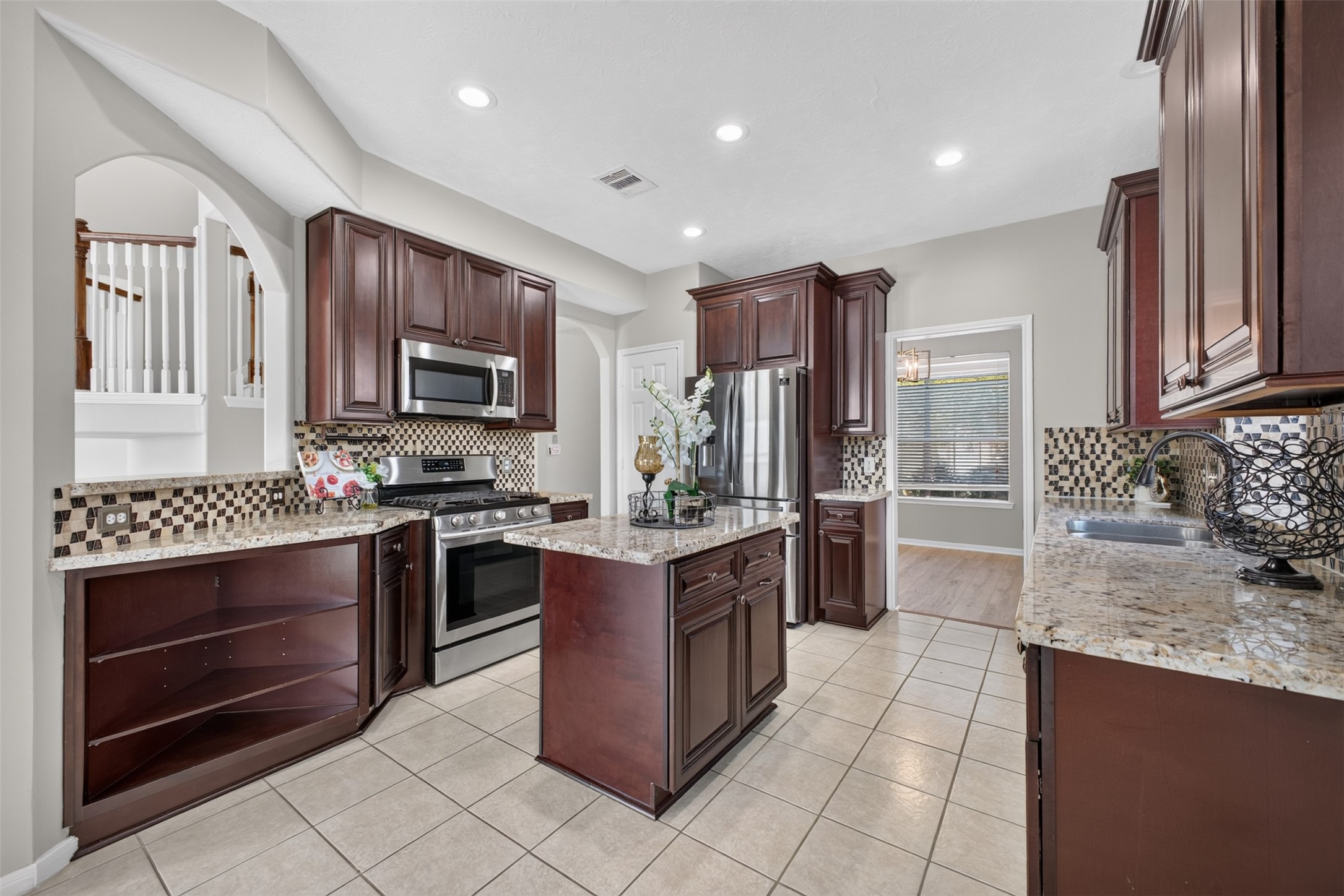 1011 Jasons Bend Drive, Sugar Land, TX 77479