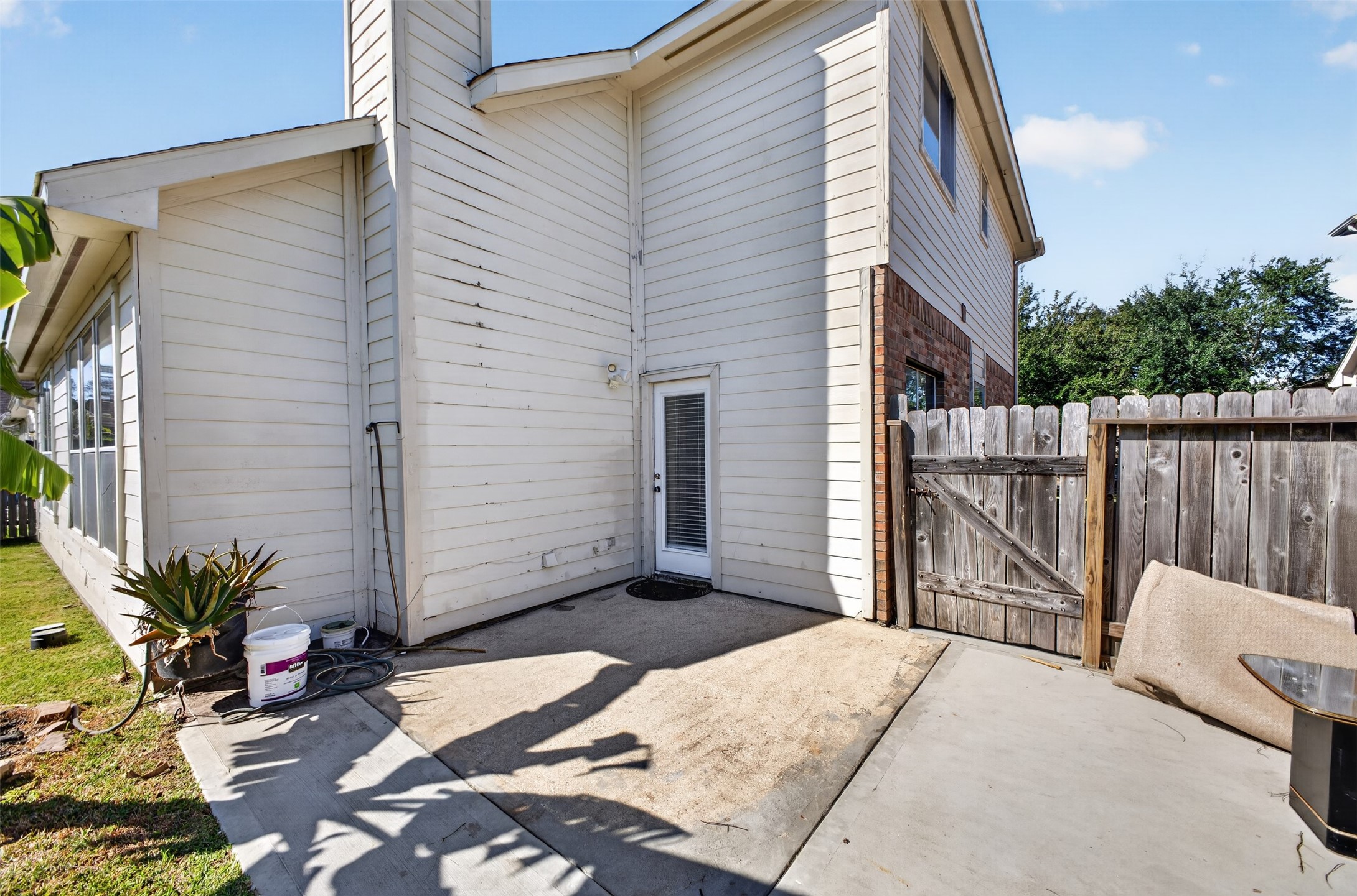 1011 Jasons Bend Drive, Sugar Land, TX 77479