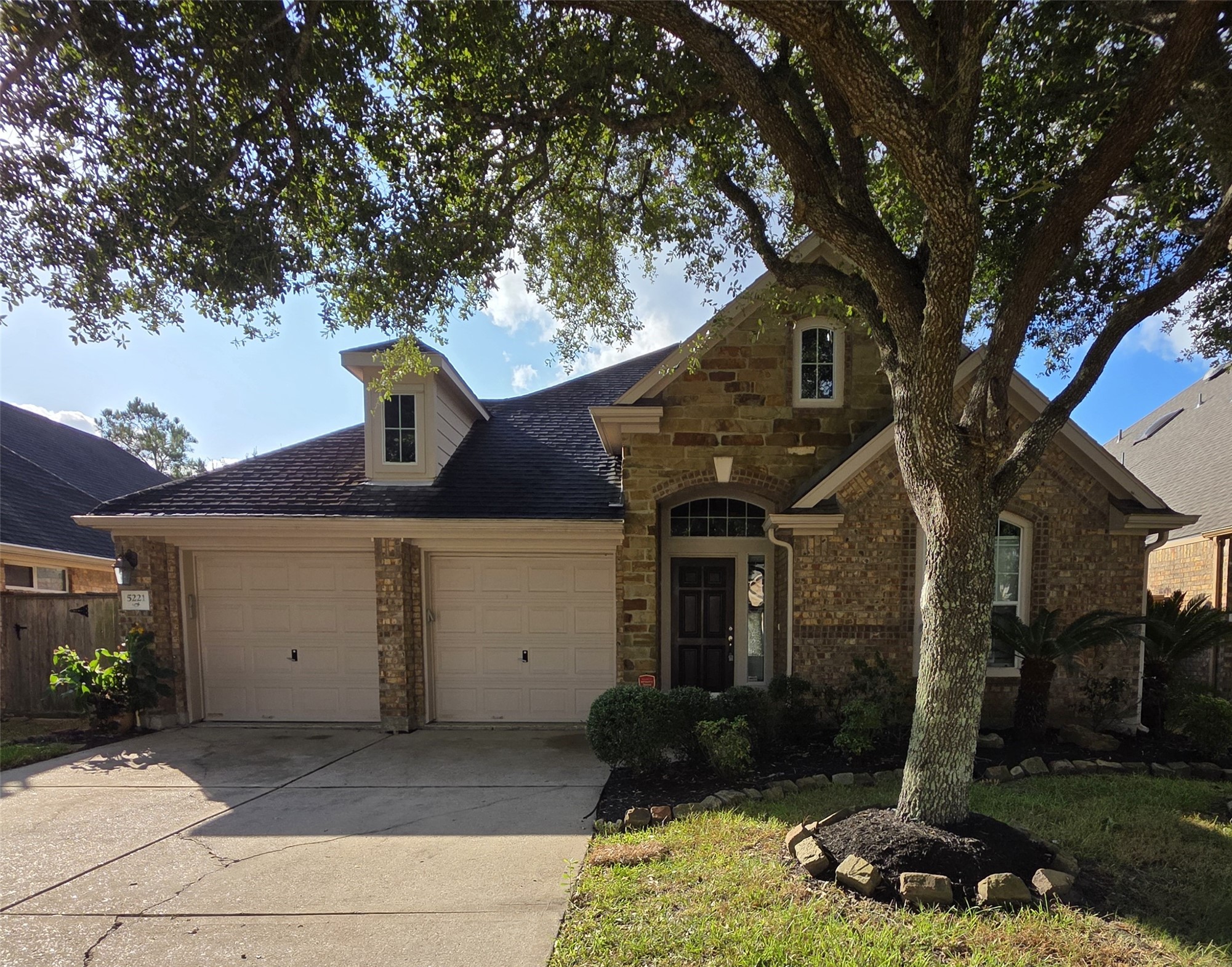 5221 Cottonwood Creek Lane, League City, TX 77573 5221 Cottonwood Creek Lane, League City, TX 77573