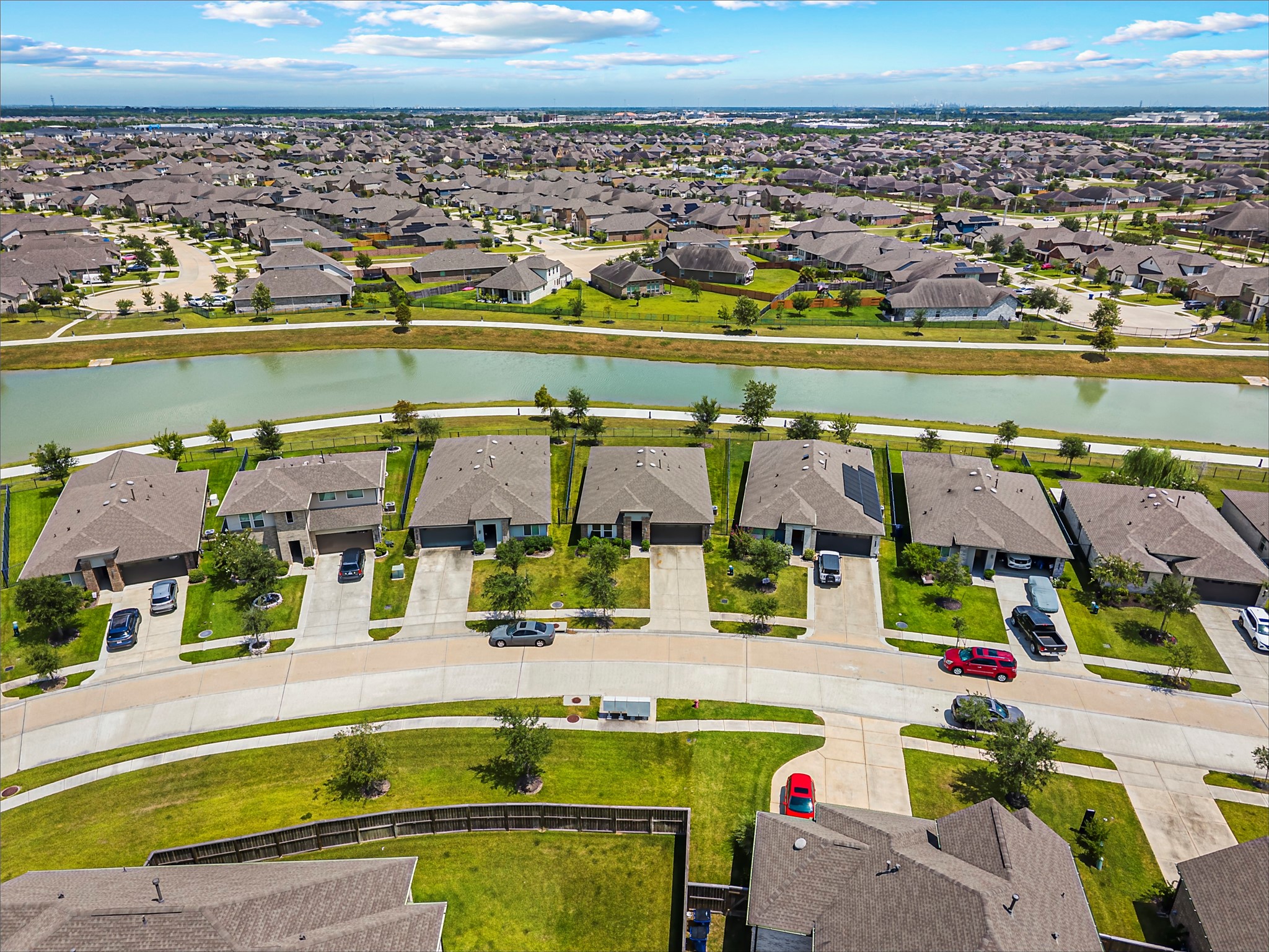 2630 Vanilla Sky Lane, Texas City, TX 77568