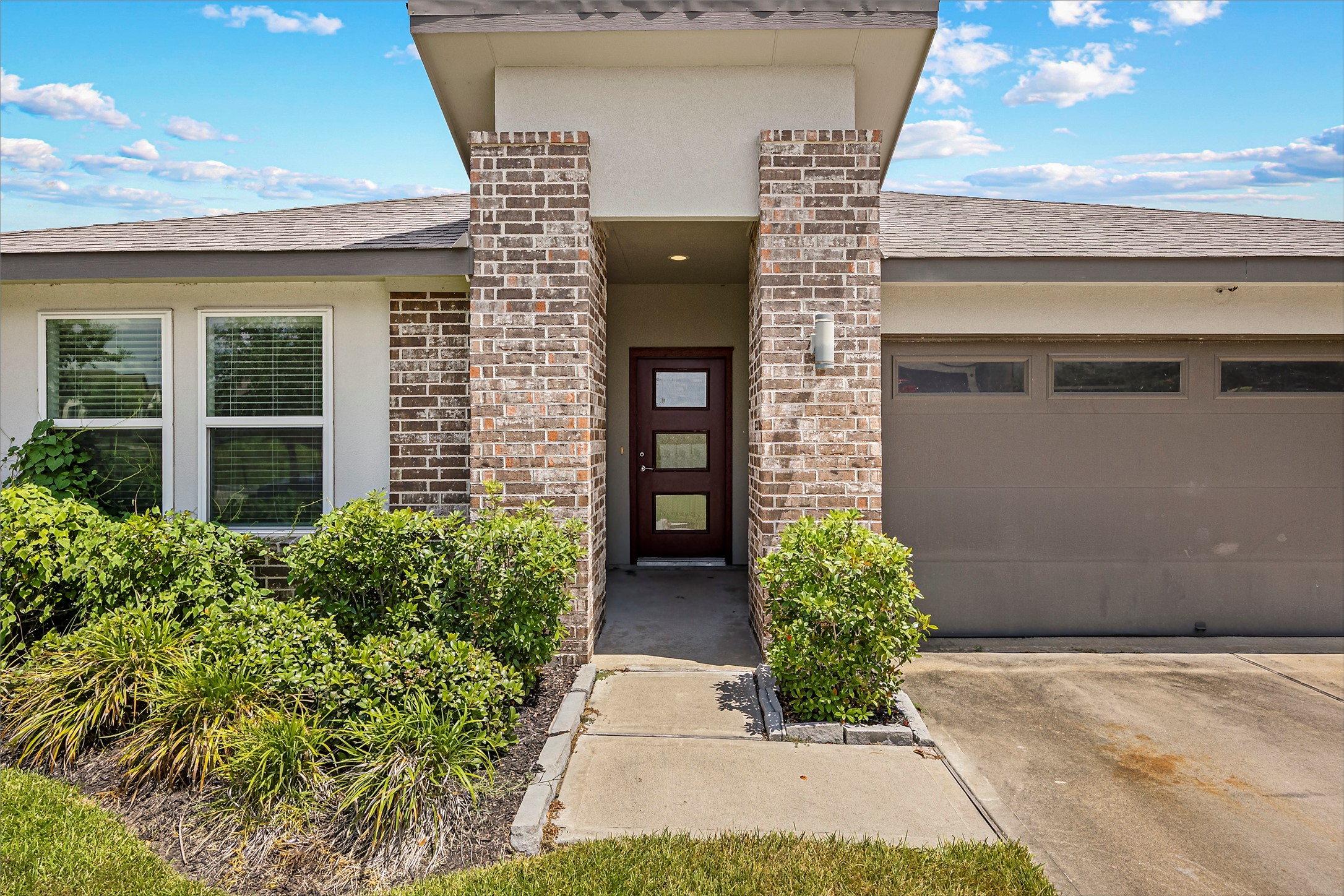 2630 Vanilla Sky Lane, Texas City, TX 77568