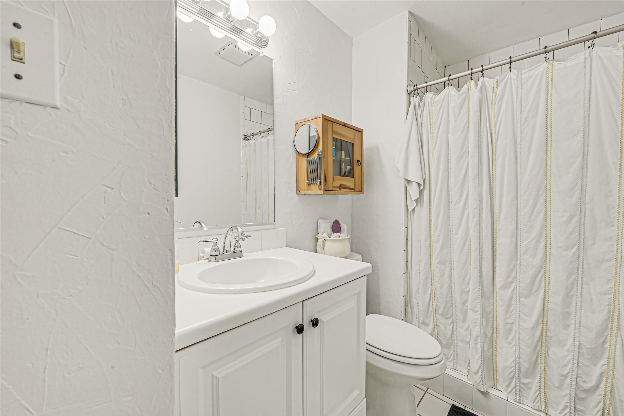 40 Night Hawk Place, Spring, TX 77380