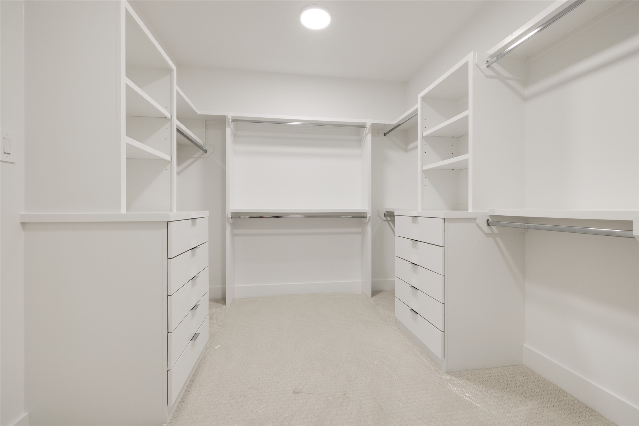 1636 CASTLE Court, Houston, TX 77006